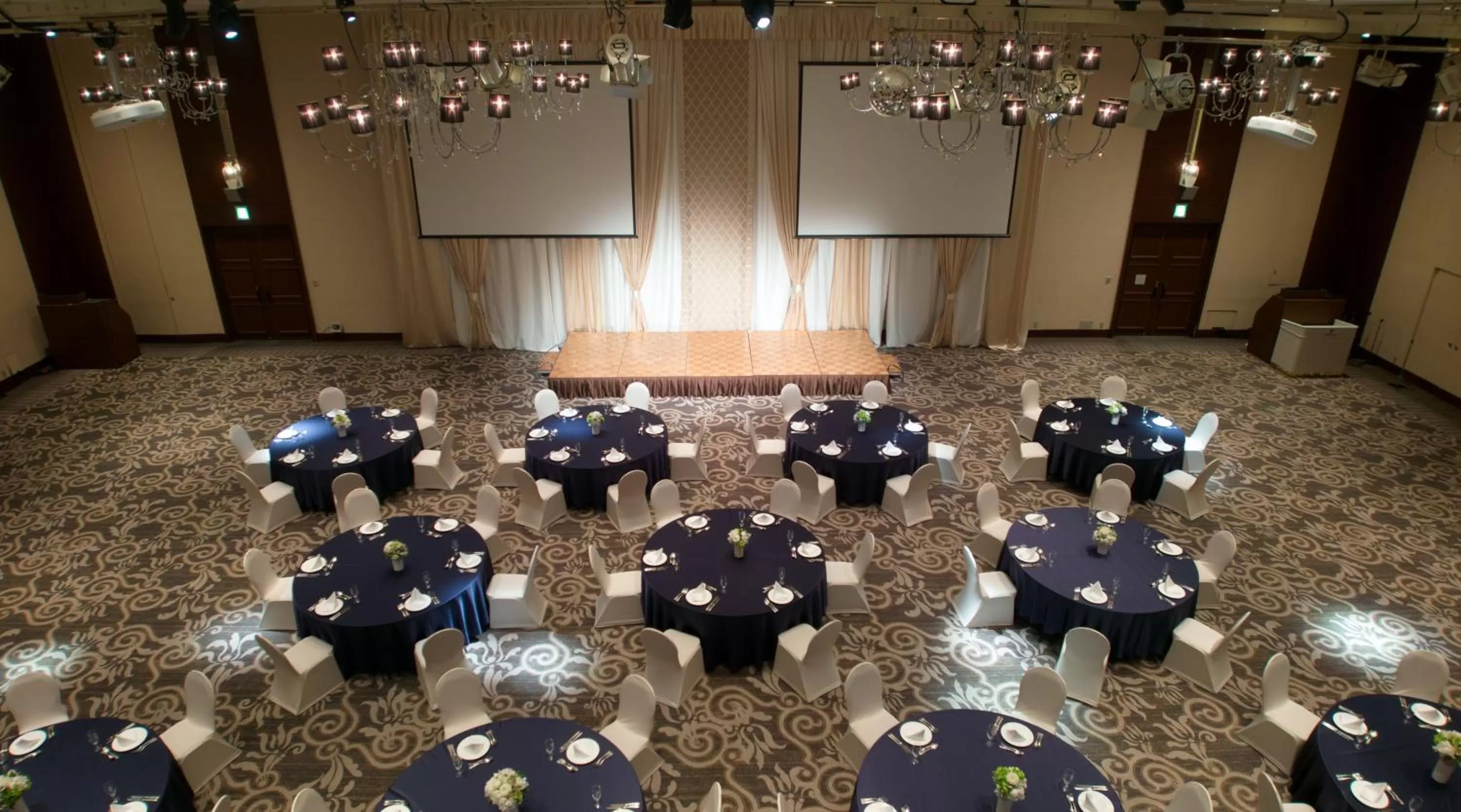 Meeting/conference room in ANA Crowne Plaza Narita by IHG