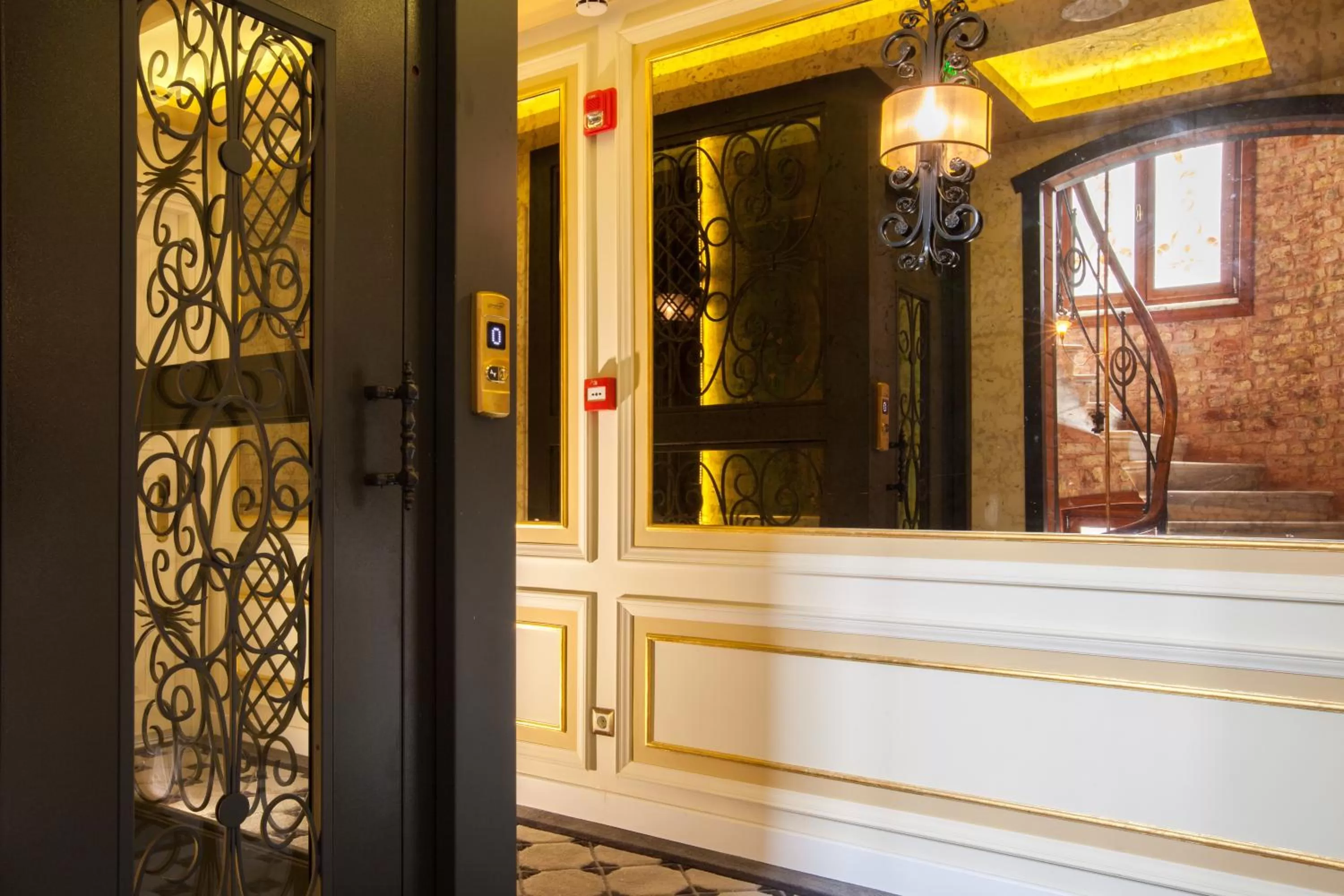 Spring in Hotel Pera Parma