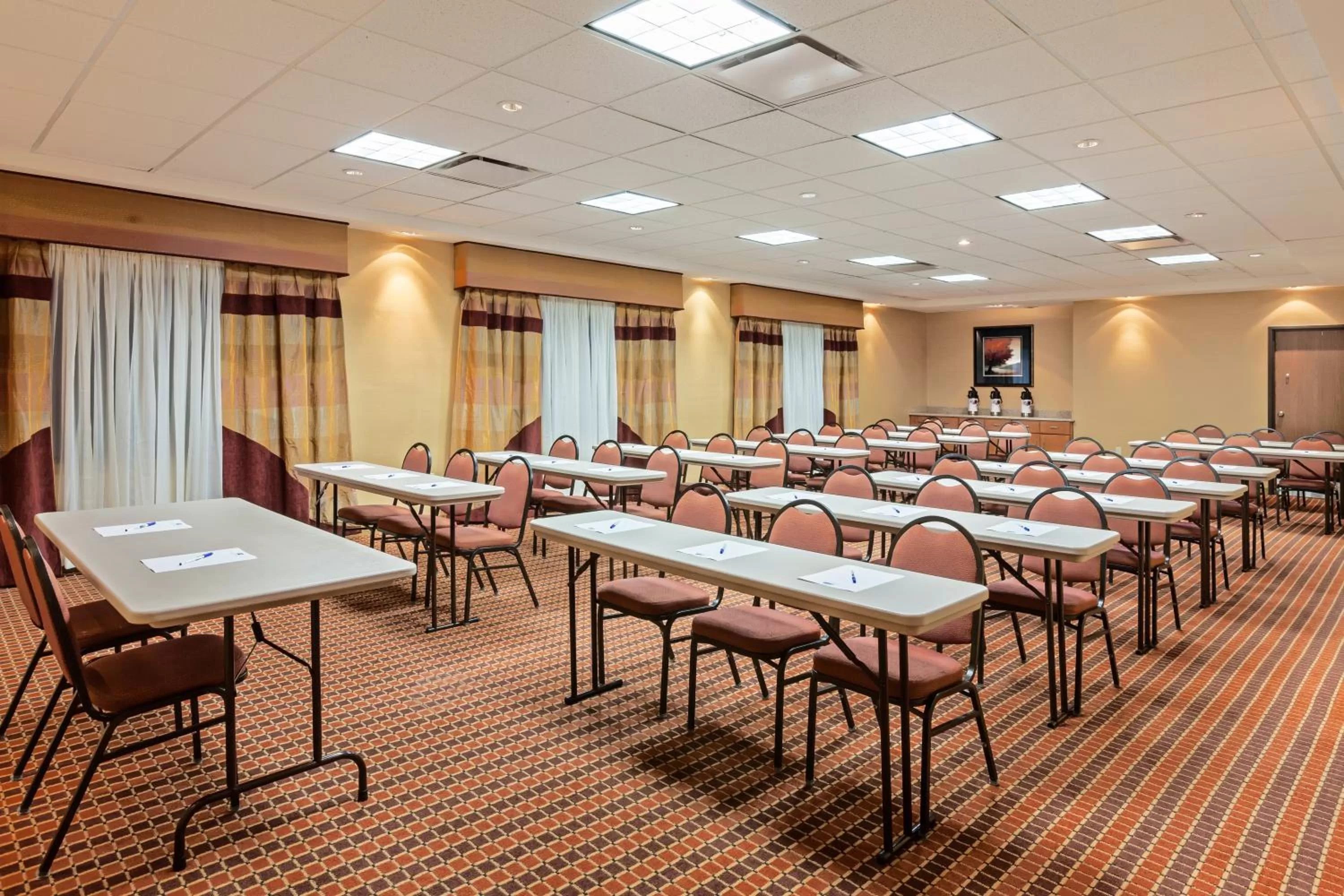 Meeting/conference room in Holiday Inn Express & Suites - Laredo-Event Center Area by IHG