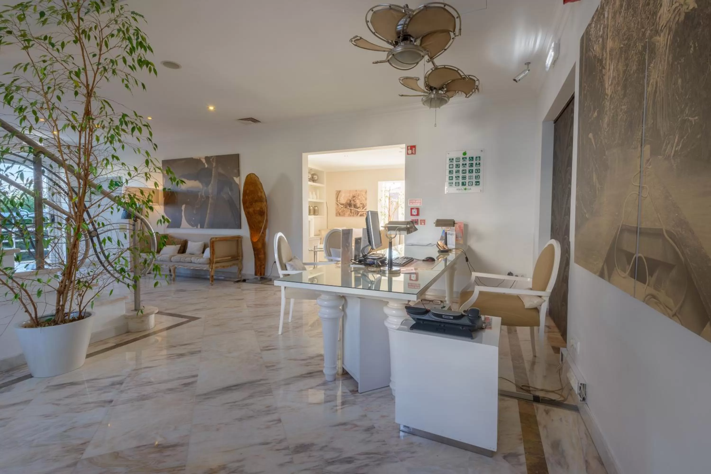 Lobby or reception in Amazonia Estoril Hotel