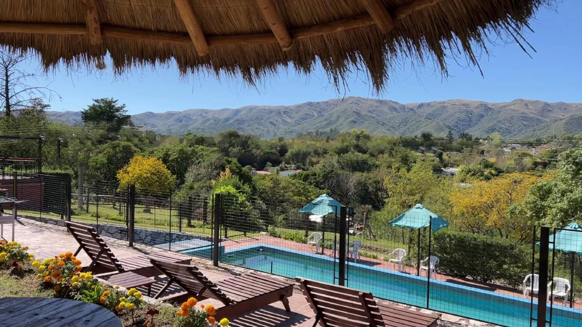 Swimming pool in Castelar - Hotel & Apart