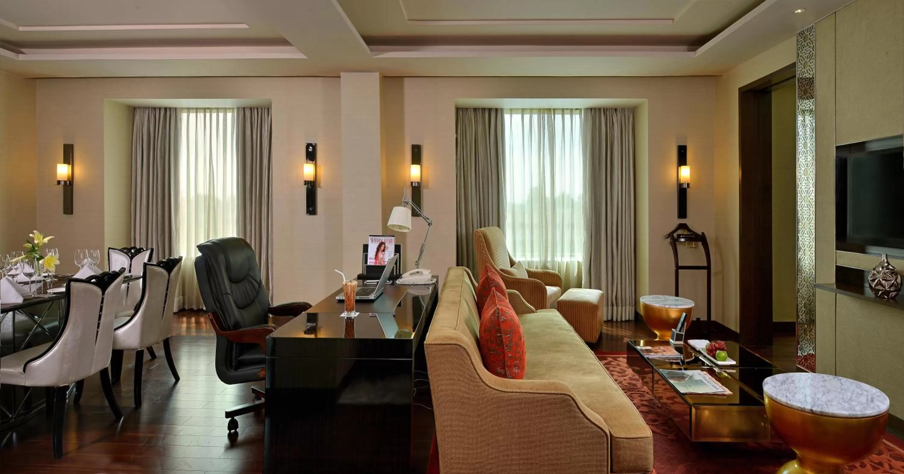 Living room in Radisson Blu Jaipur