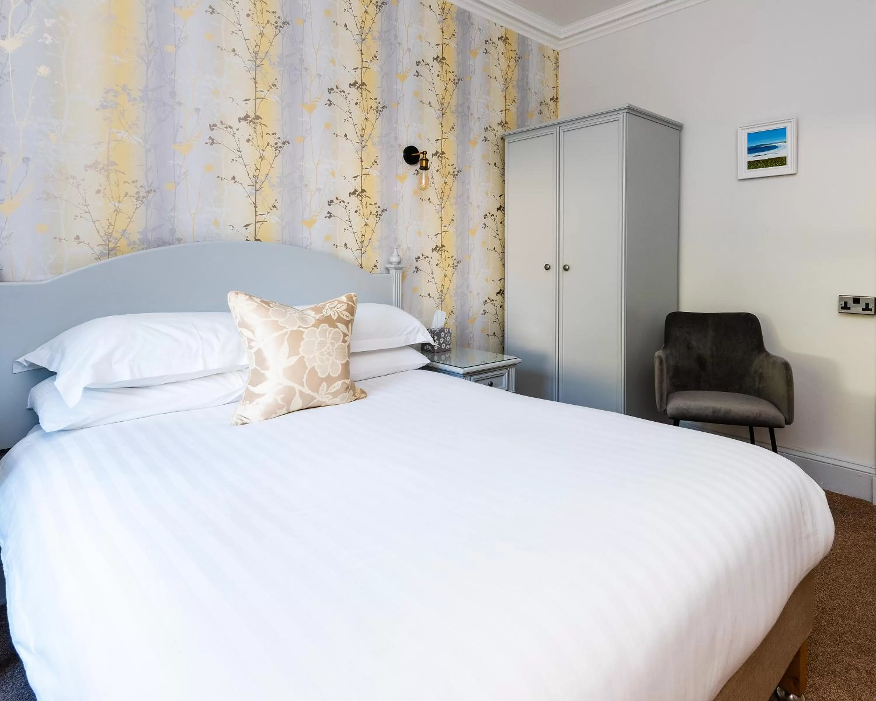 Bedroom, Bed in Sunbank House Metro Hotel