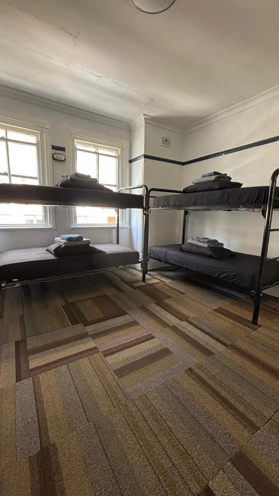 Bed in Sydney Central Backpackers