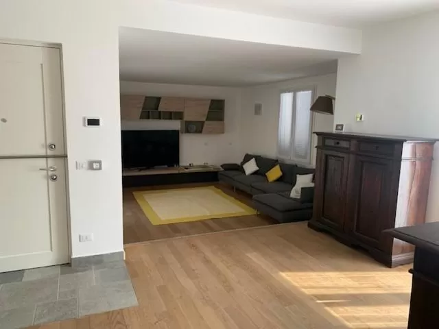 Communal lounge/ TV room, Kitchen/Kitchenette in Le Stanze del Brigante