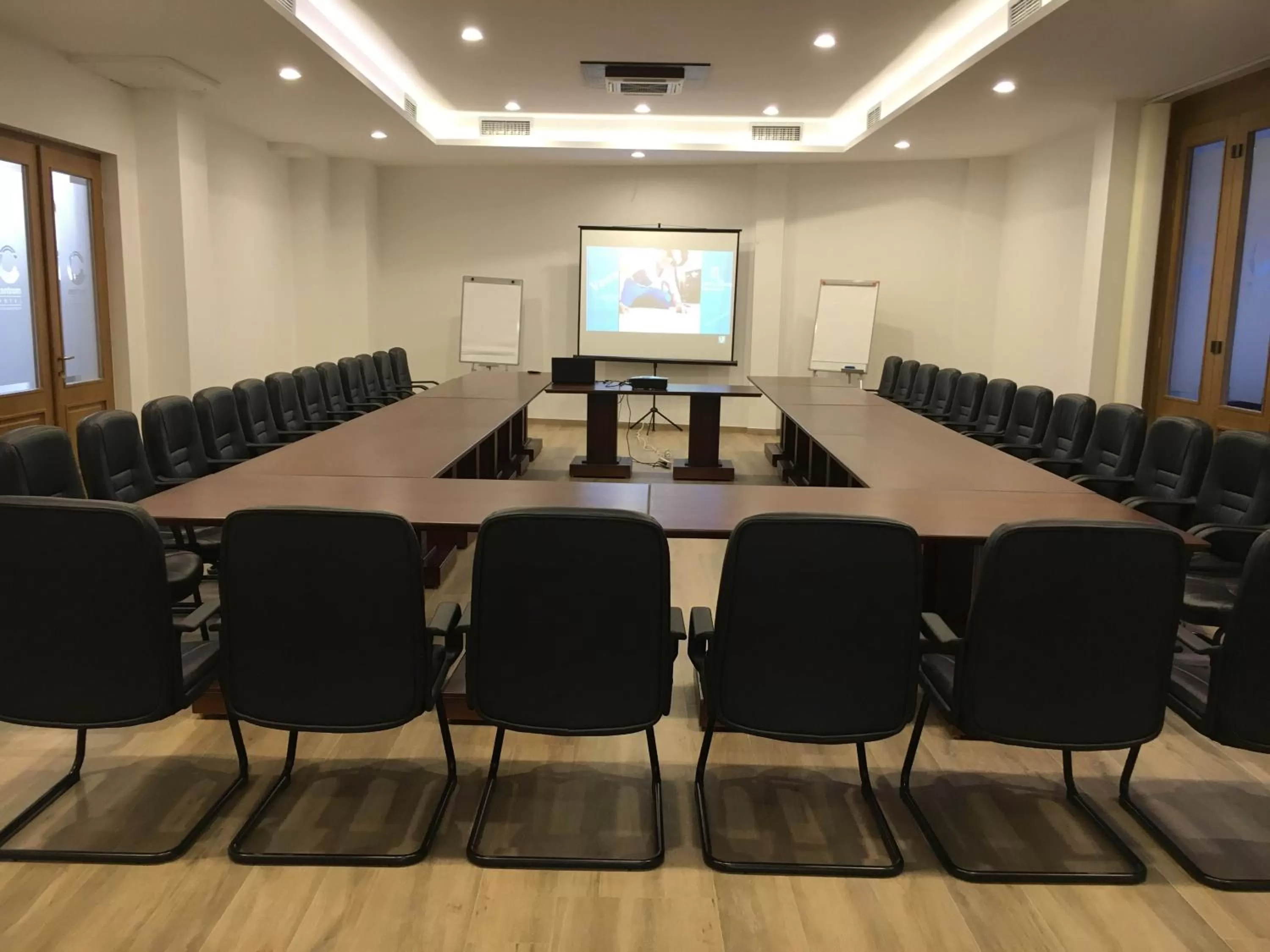 Meeting/conference room in Hotel Centrum Prizren