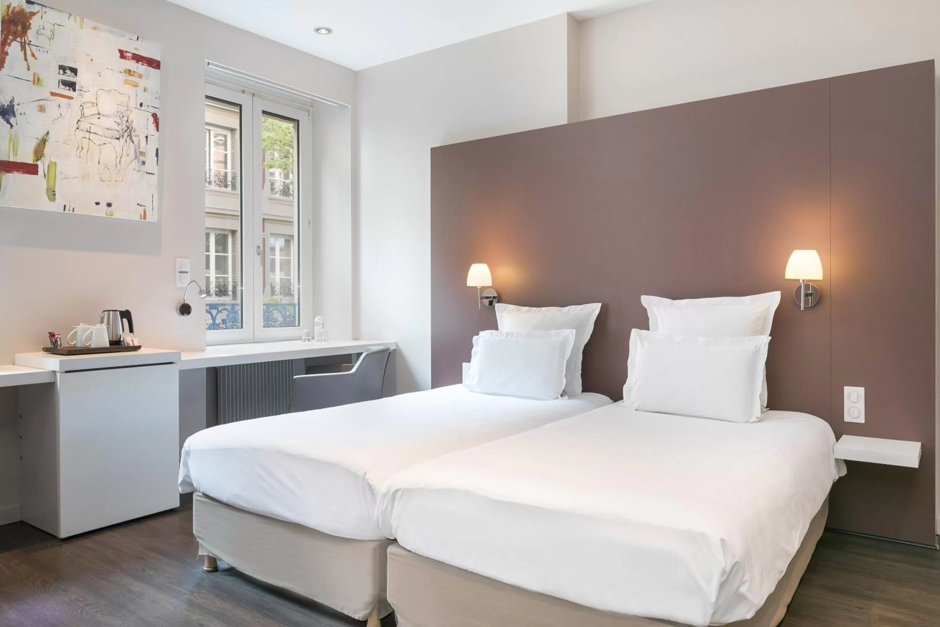 Bed in Hôtel de l'Europe by HappyCulture