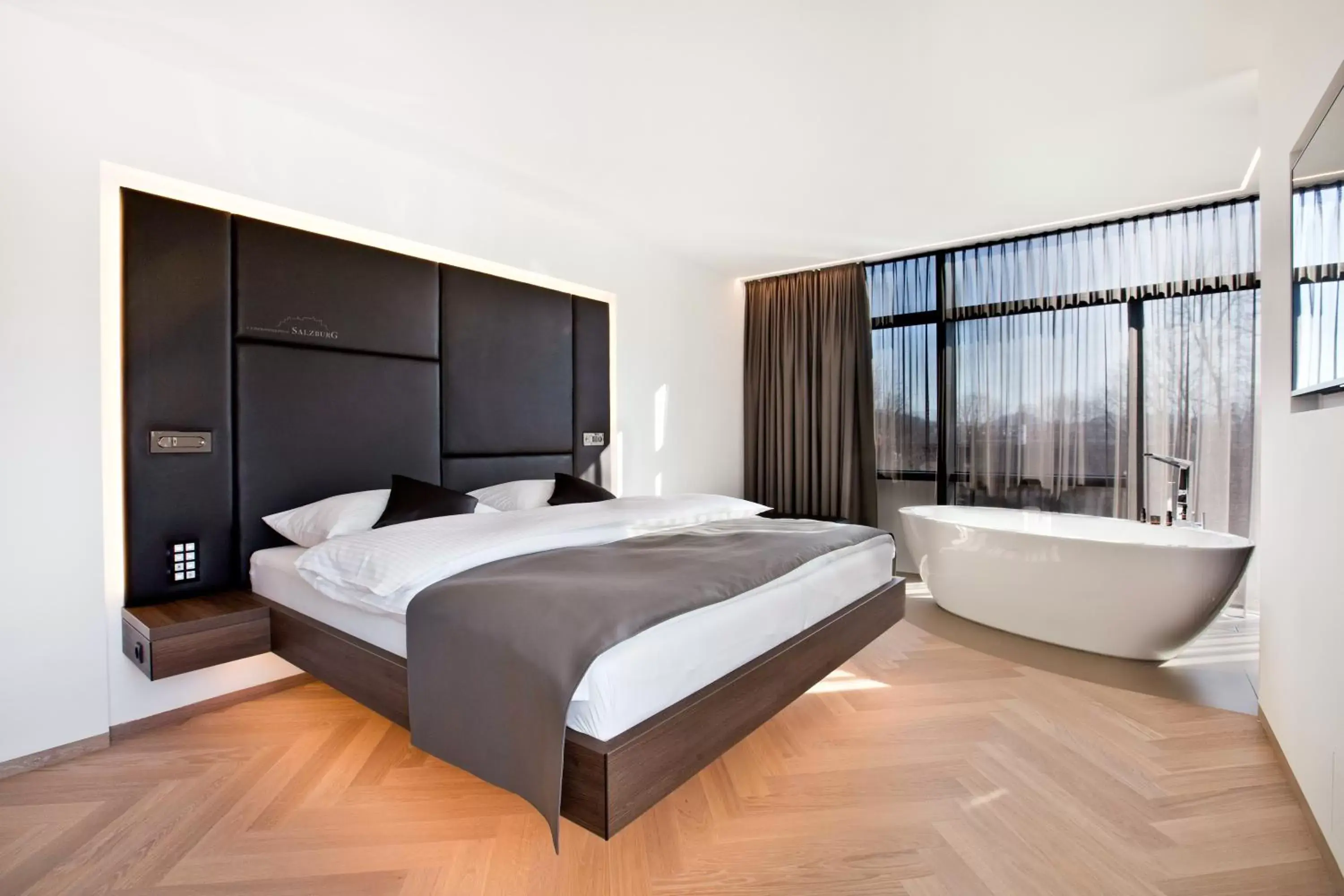 Executive Double Room in COOL MAMA Hotel Salzburg Executive Double Room in COOL MAMA Hotel Salzburg