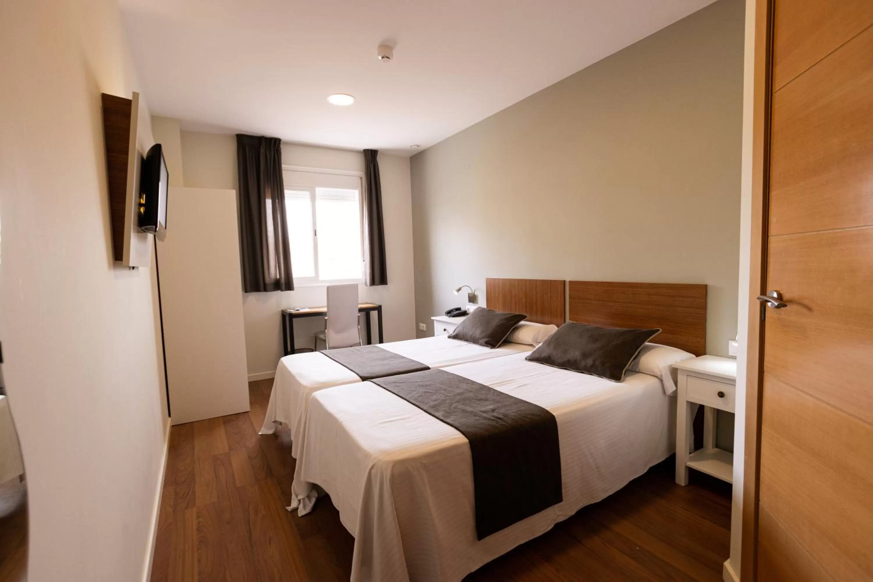 Photo of the whole room, Bed in Gce Hoteles