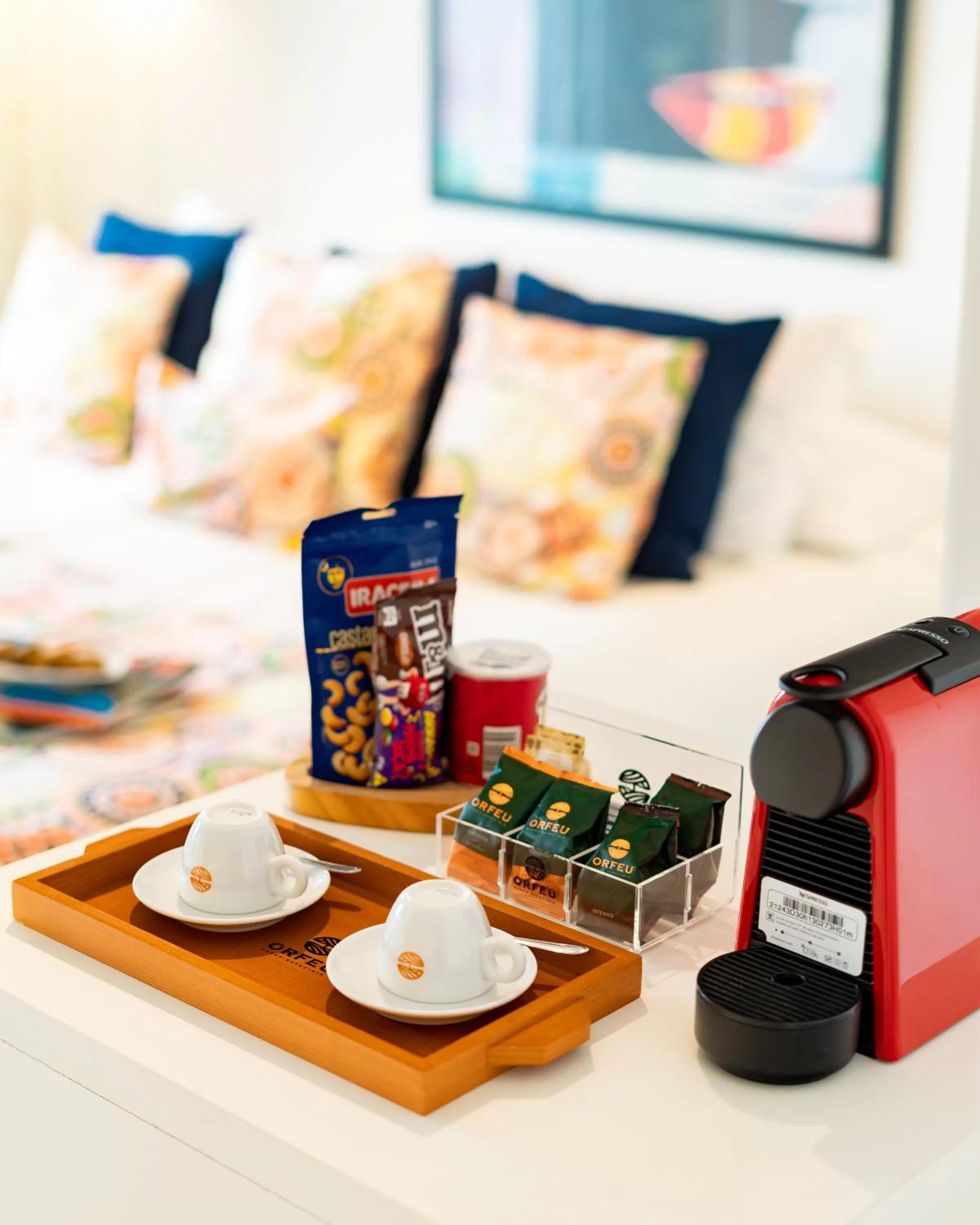 Coffee/tea facilities, Bed in Jubarte Hotel by Insólito