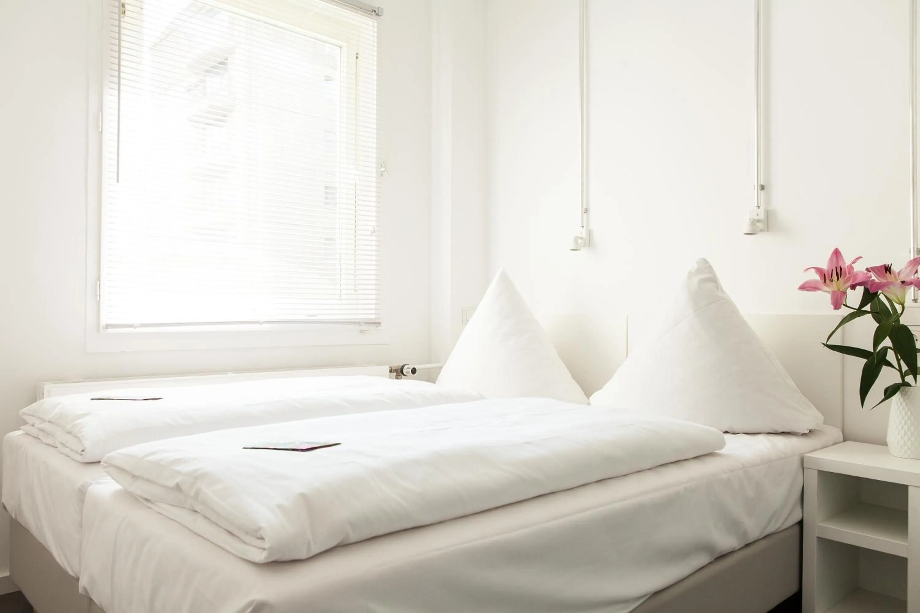 Bed in BNB near Brandenburg Gate - Rooms & Apartments