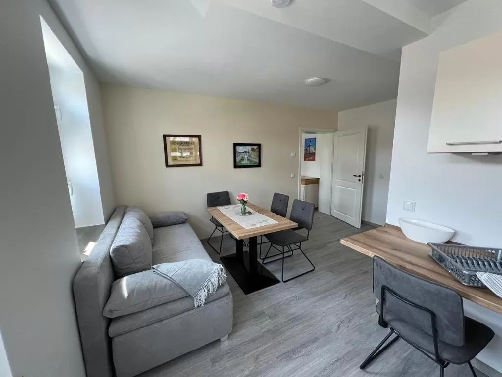 Seating Area in Gasthaus Zur Weintraube