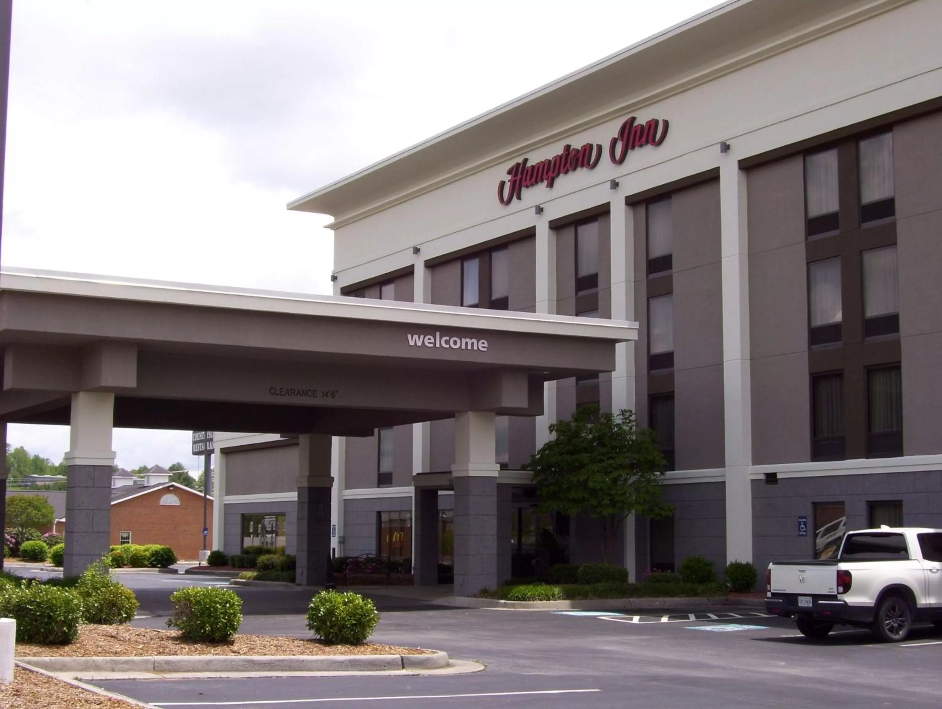 Property building in Hampton Inn - Hillsville