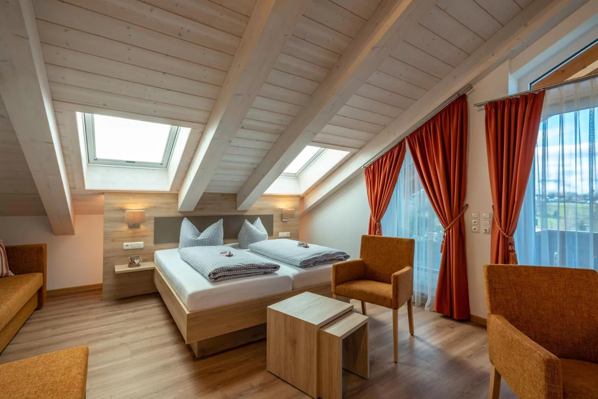 Shower, Bed in Boutique Hotel Angerer