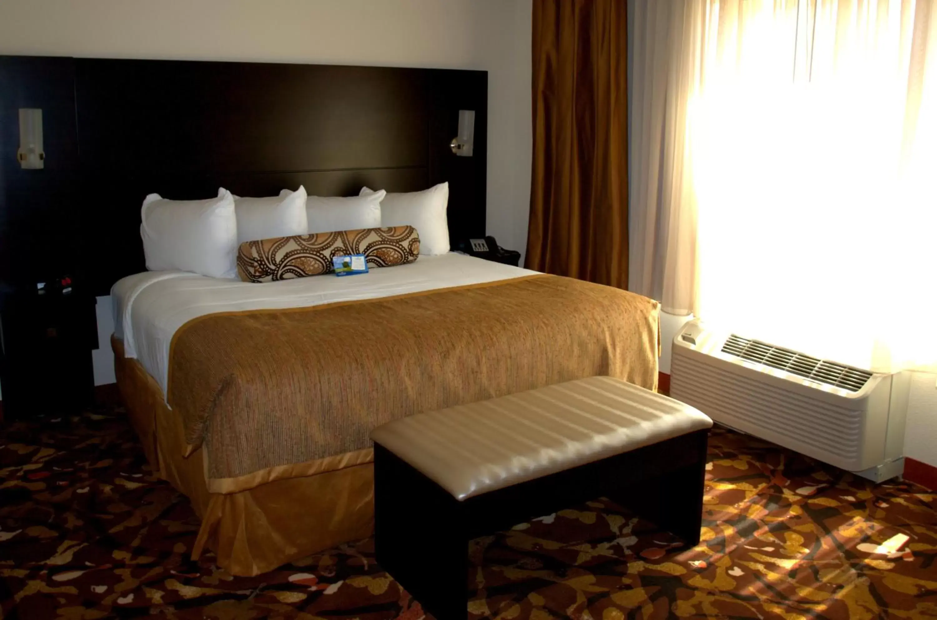 King Room - Non-Smoking in Baymont by Wyndham Hobbs King Room - Non-Smoking in Baymont by Wyndham Hobbs