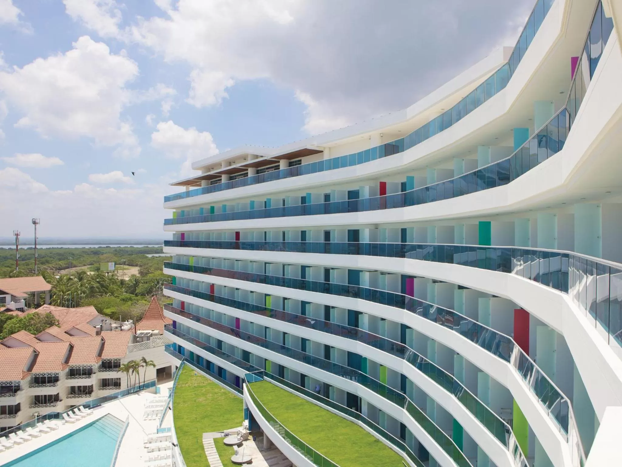 Property building in Las Americas Torre Del Mar