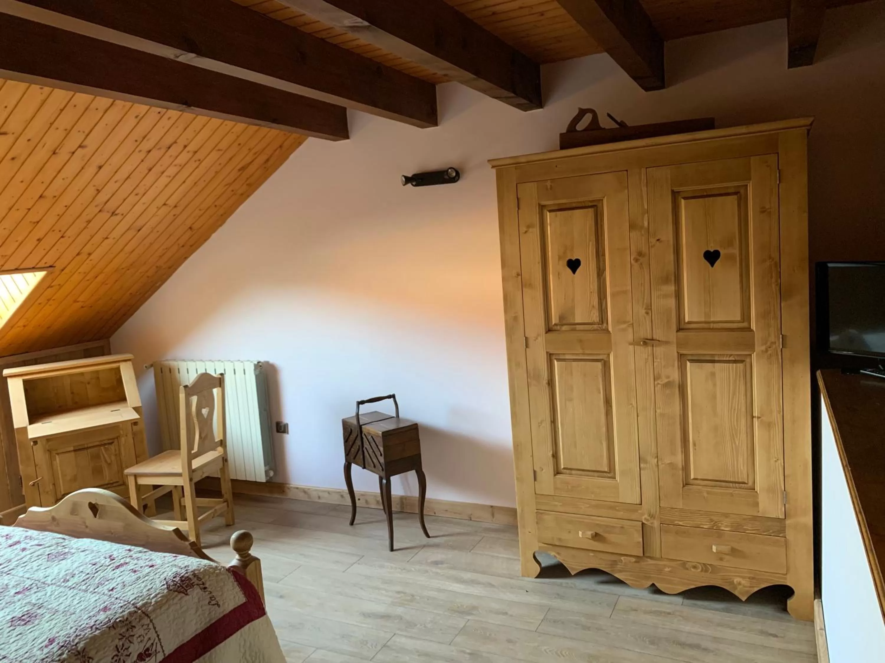 Photo of the whole room, Bed in L'écho des Artois