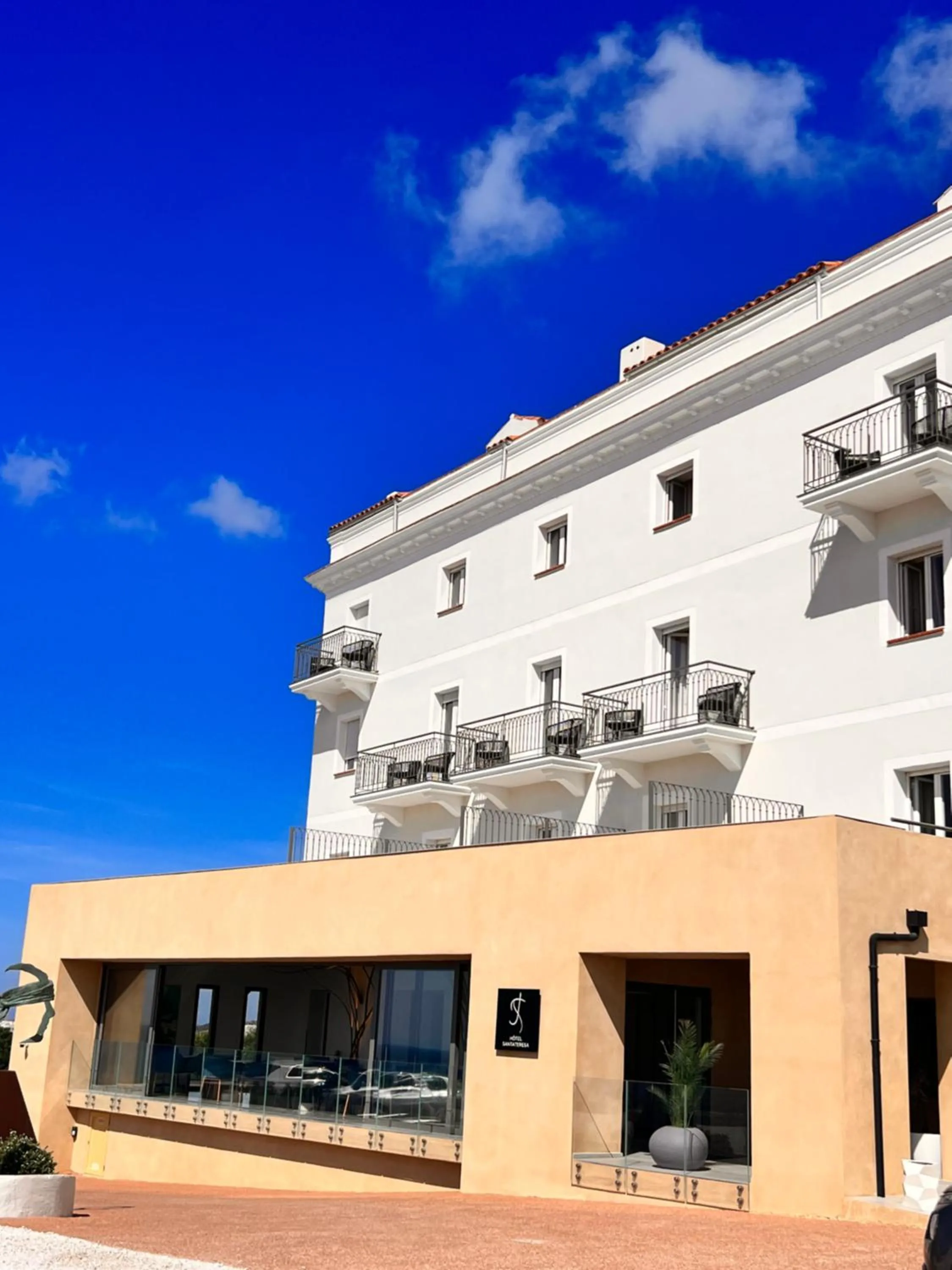 Property building in Santateresa