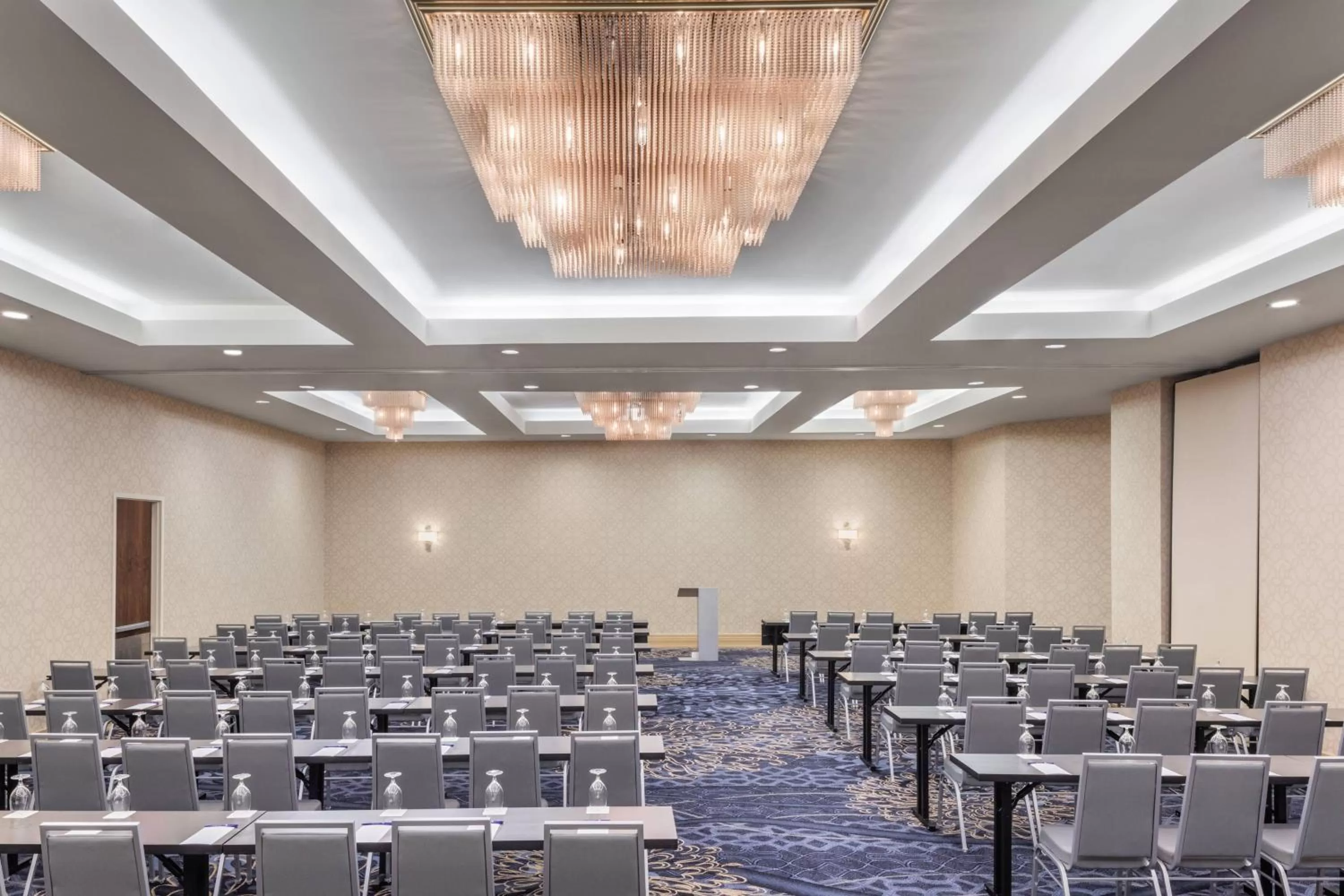 Meeting/conference room in Delta Hotels by Marriott Philadelphia Airport