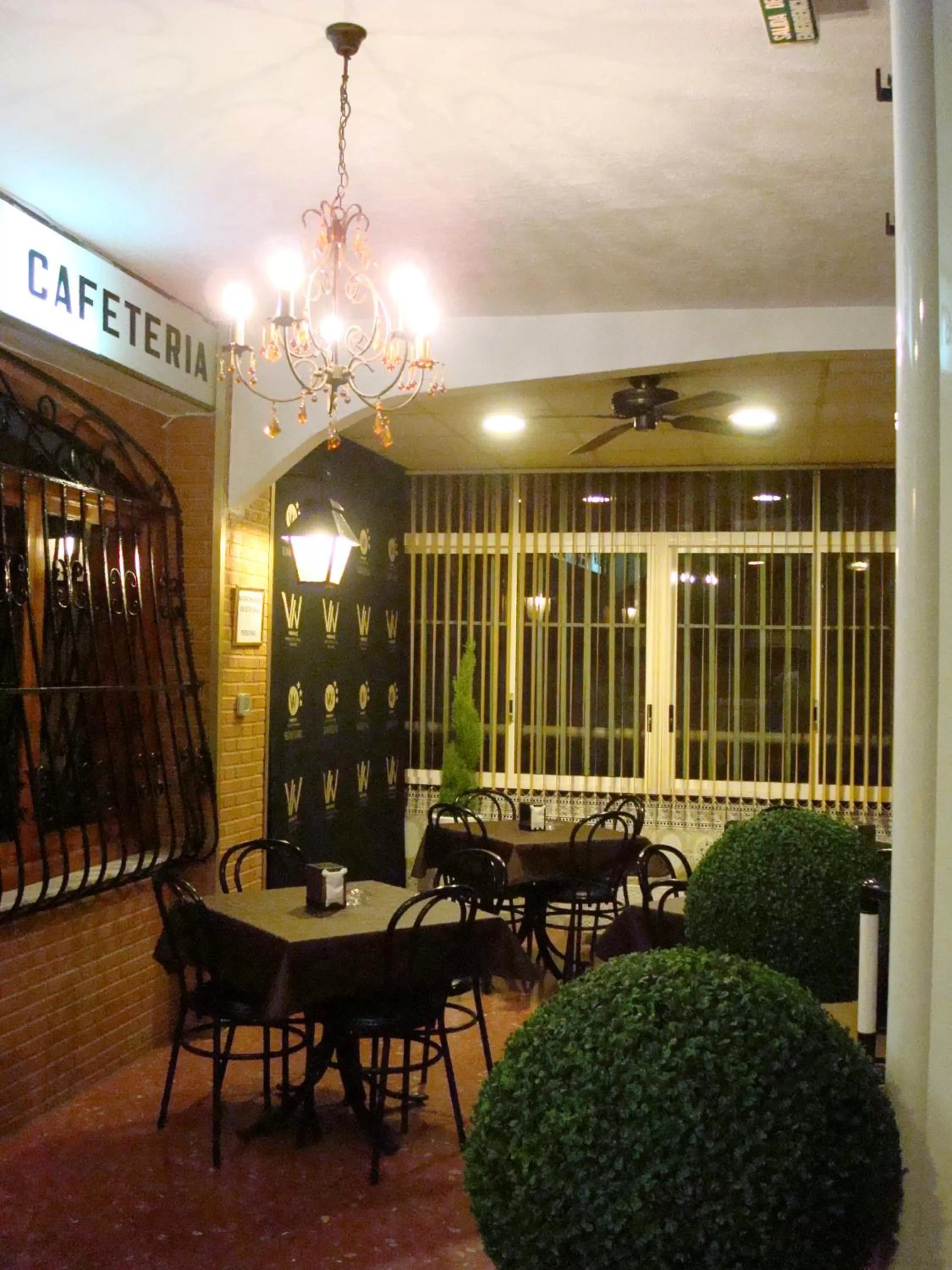 Restaurant/places to eat in Hotel Fin De Semana