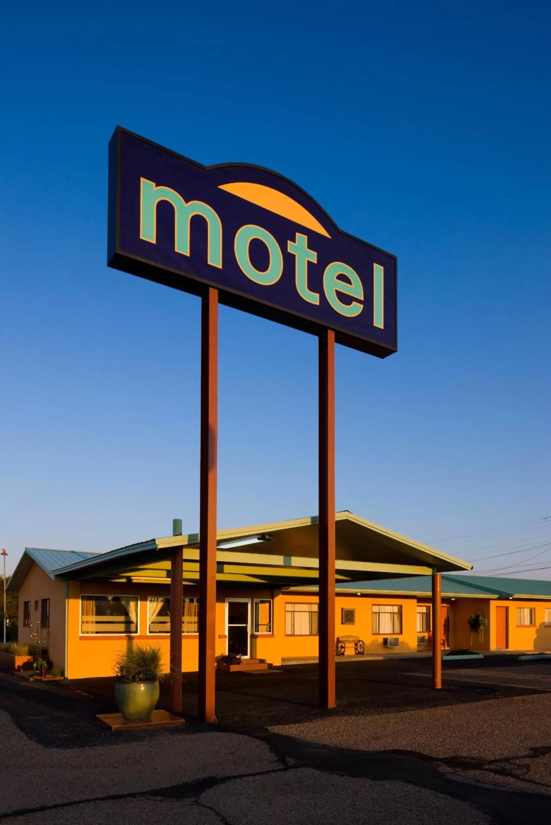 Sunset Motel Moriarty