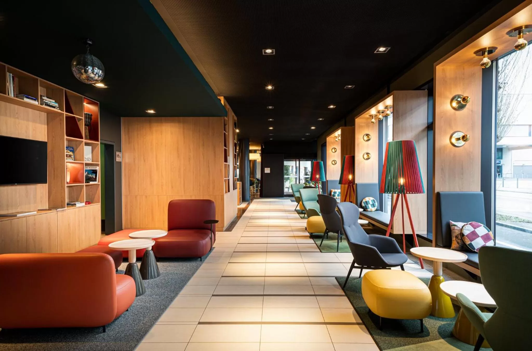 Property building in Holiday Inn Zürich Messe by IHG