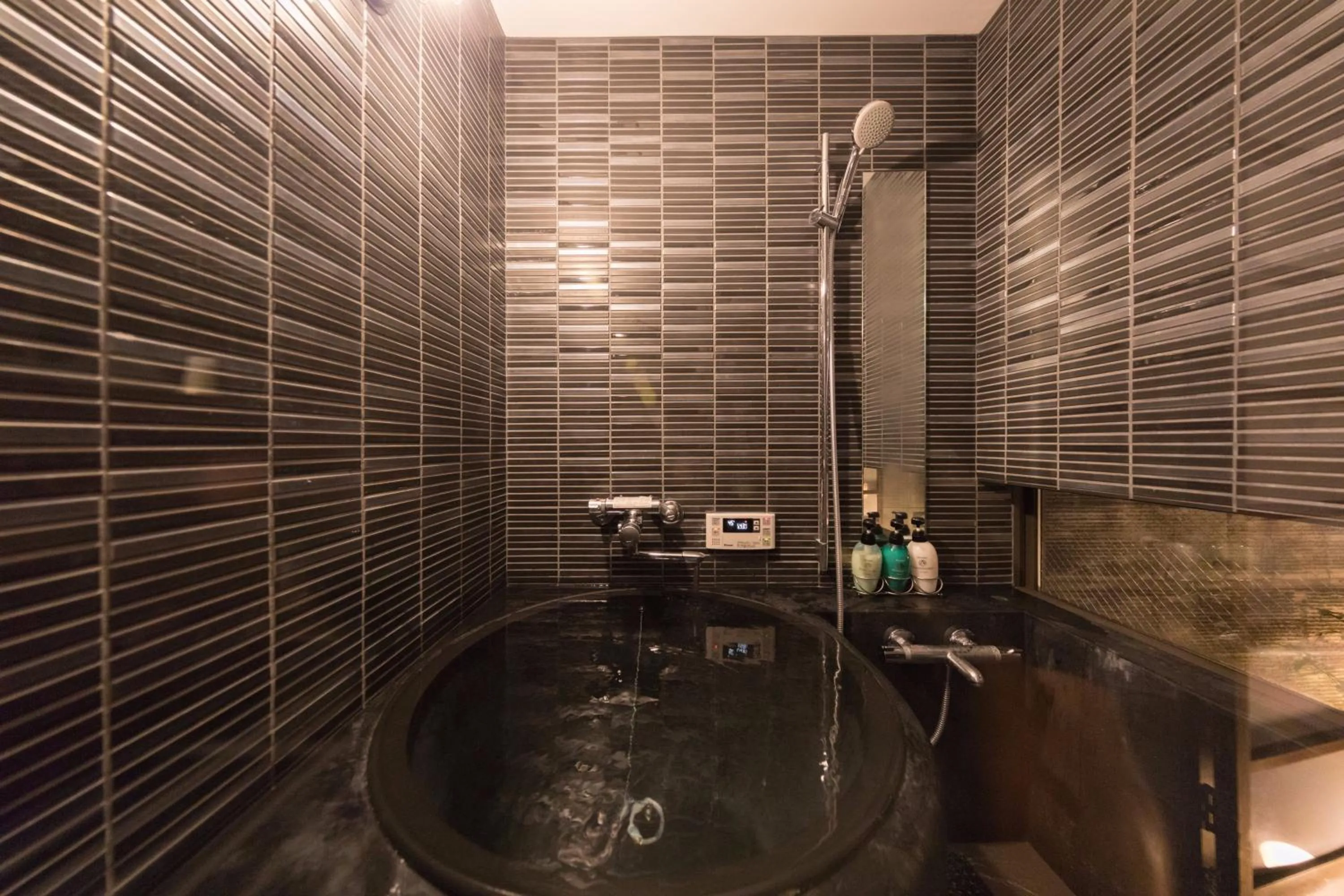 Photo of the whole room in Kiraku Kyoto Gion