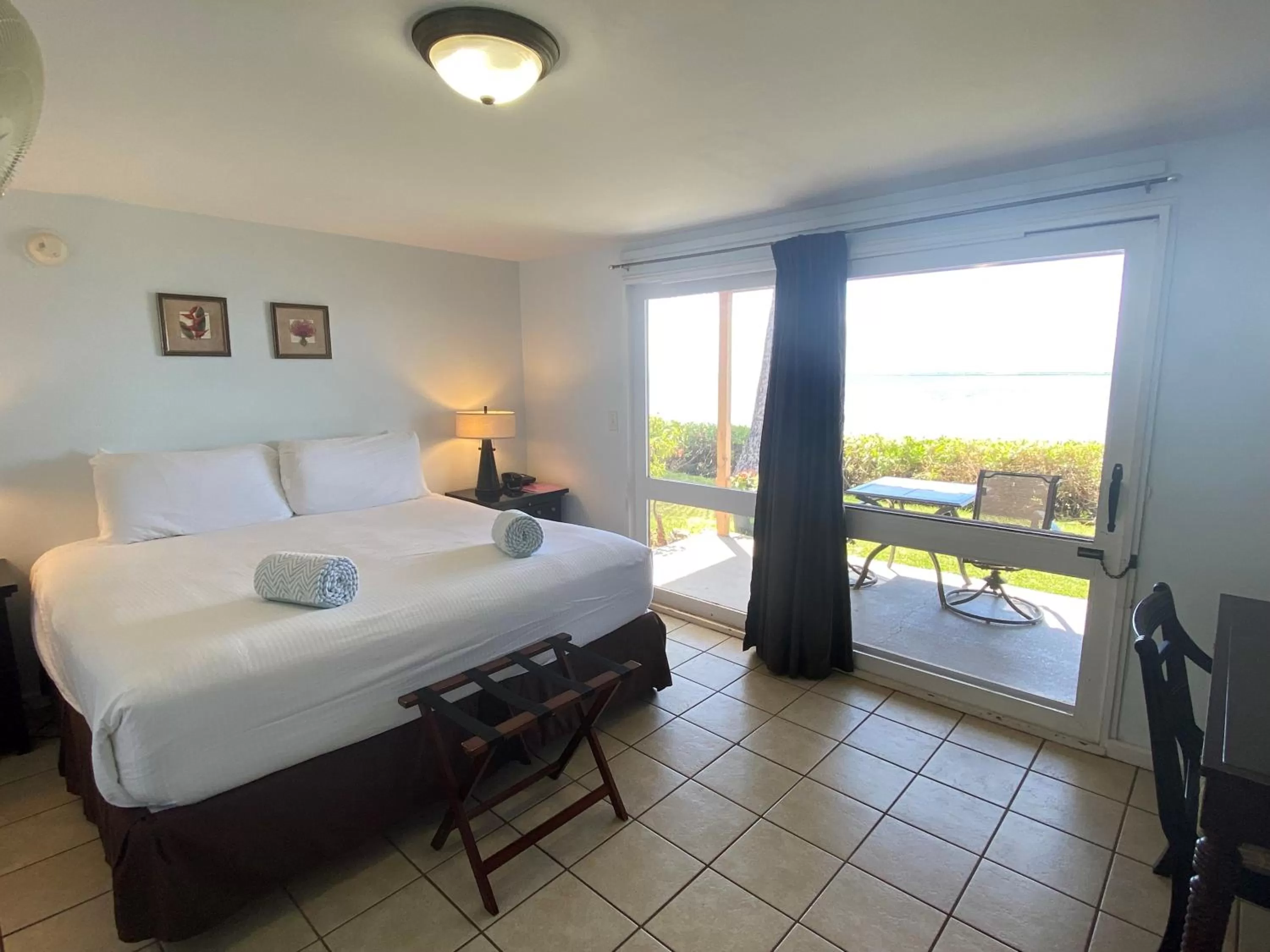 Sea view, Bed in Hotel Moloka'i