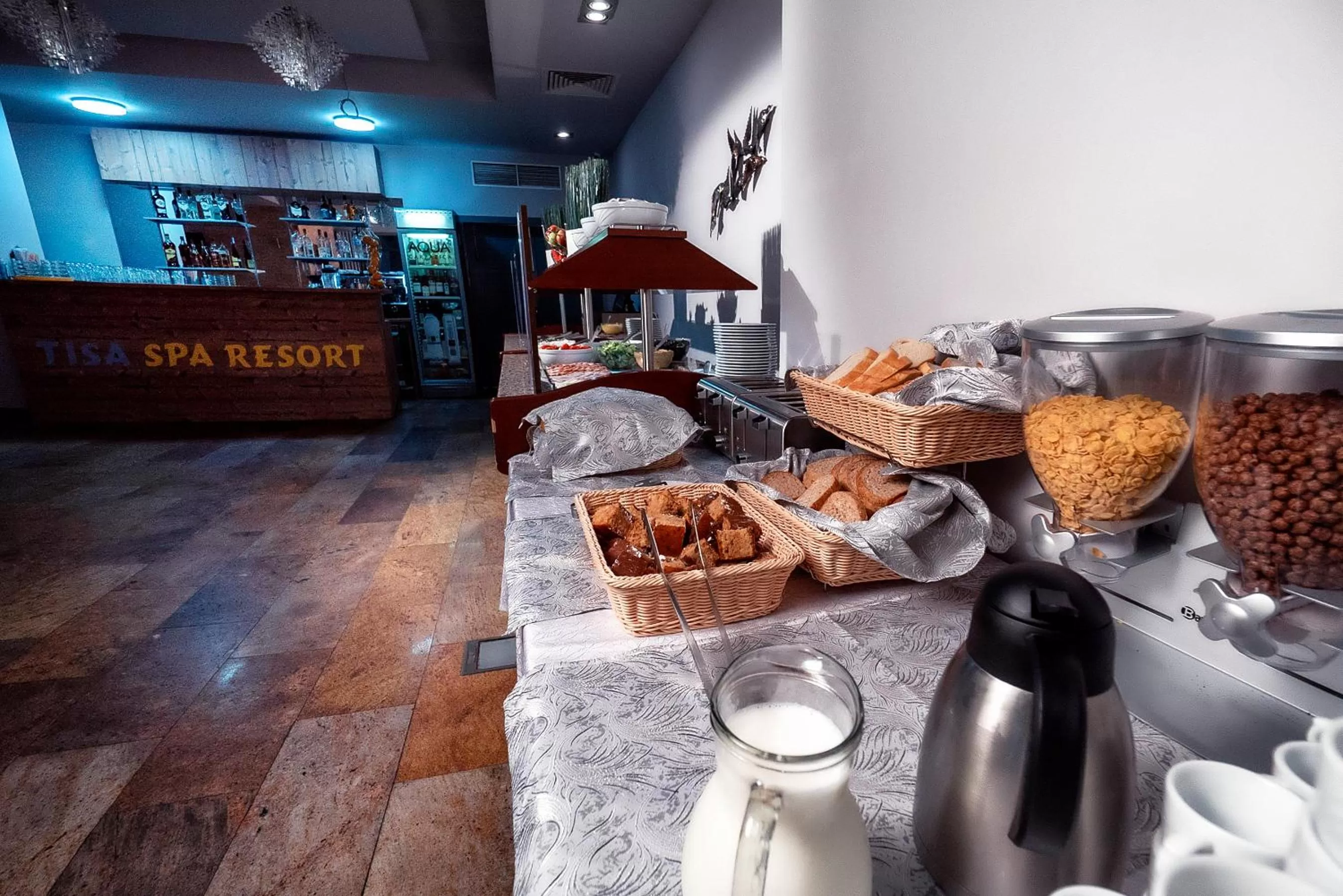 Breakfast in Hotel TISA