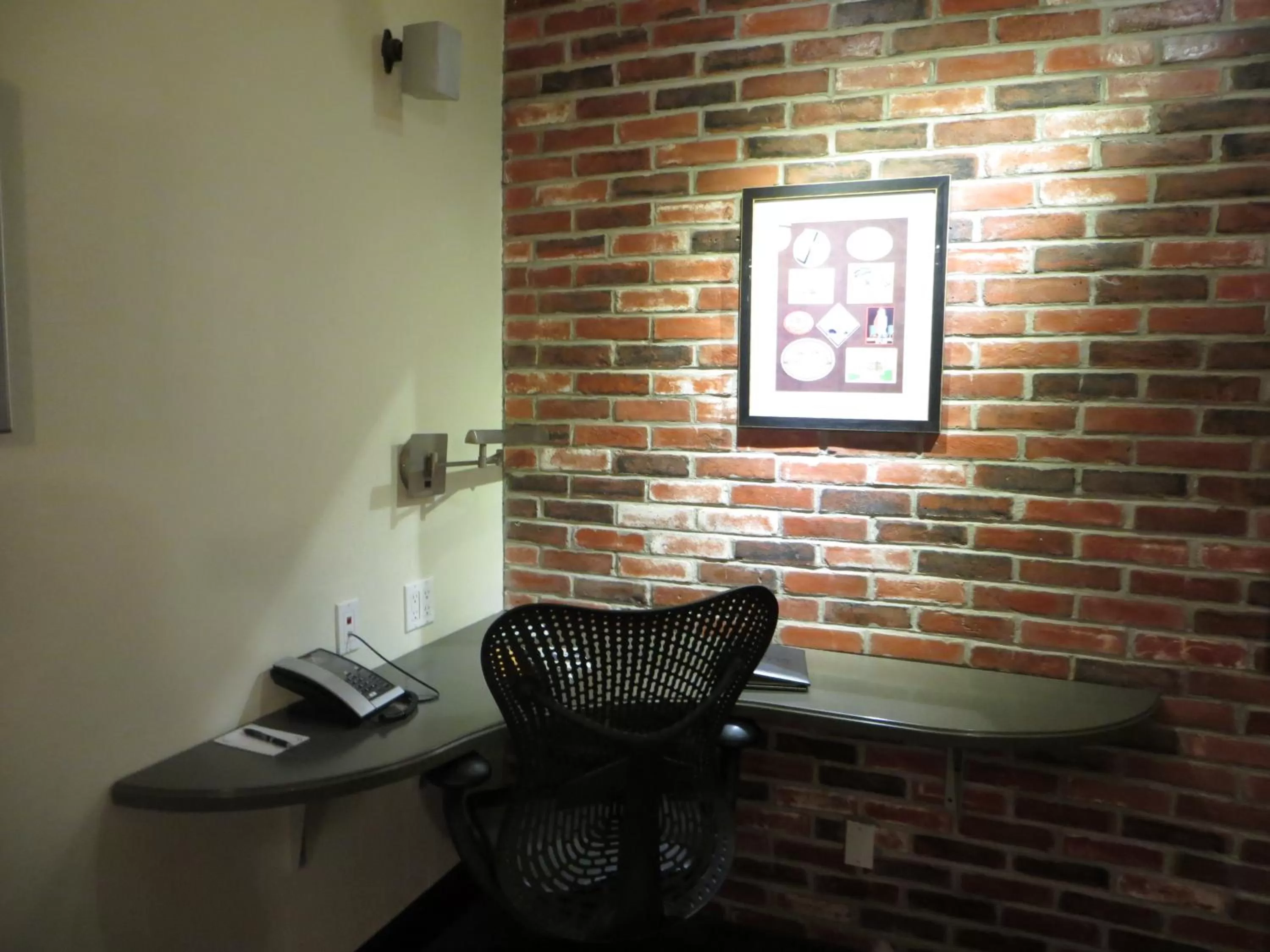 Seating Area in Mark Twain Hotel