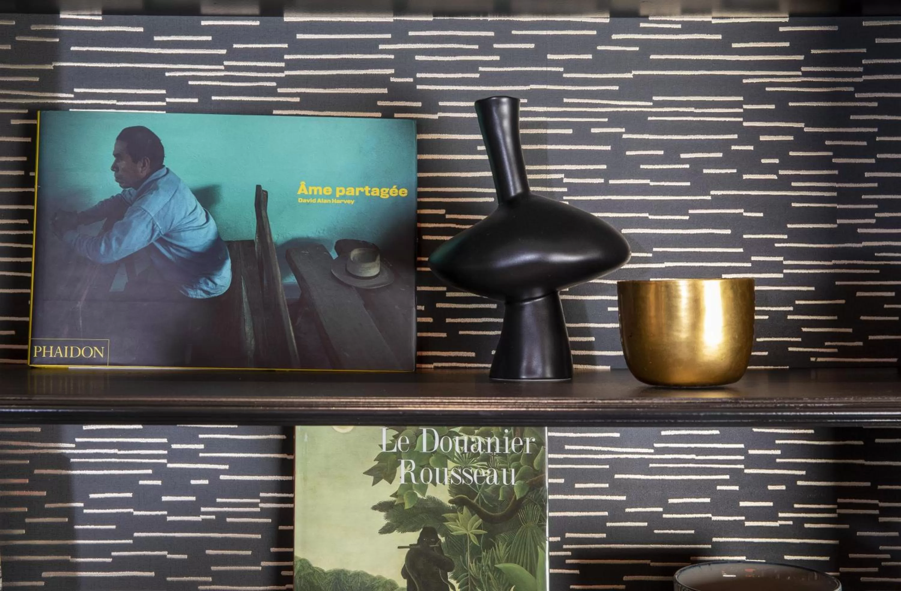 Library in Hôtel Elysées Régencia