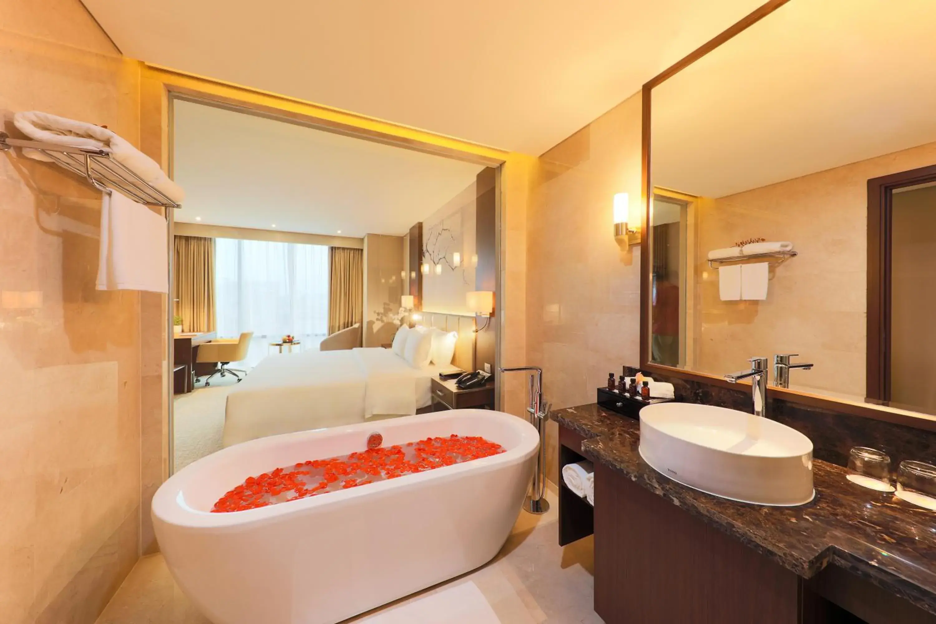 Executive Double Room in Grand Vista Hanoi Executive Double Room in Grand Vista Hanoi