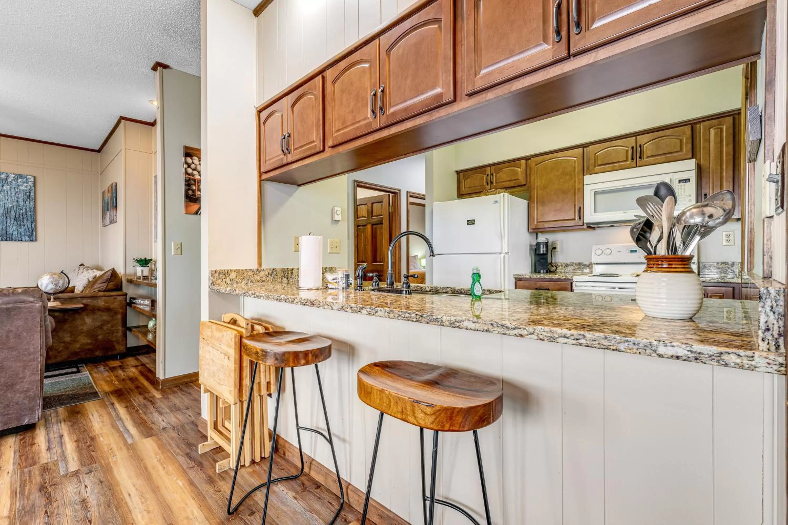 Kitchen/Kitchenette in Skyleaf 703