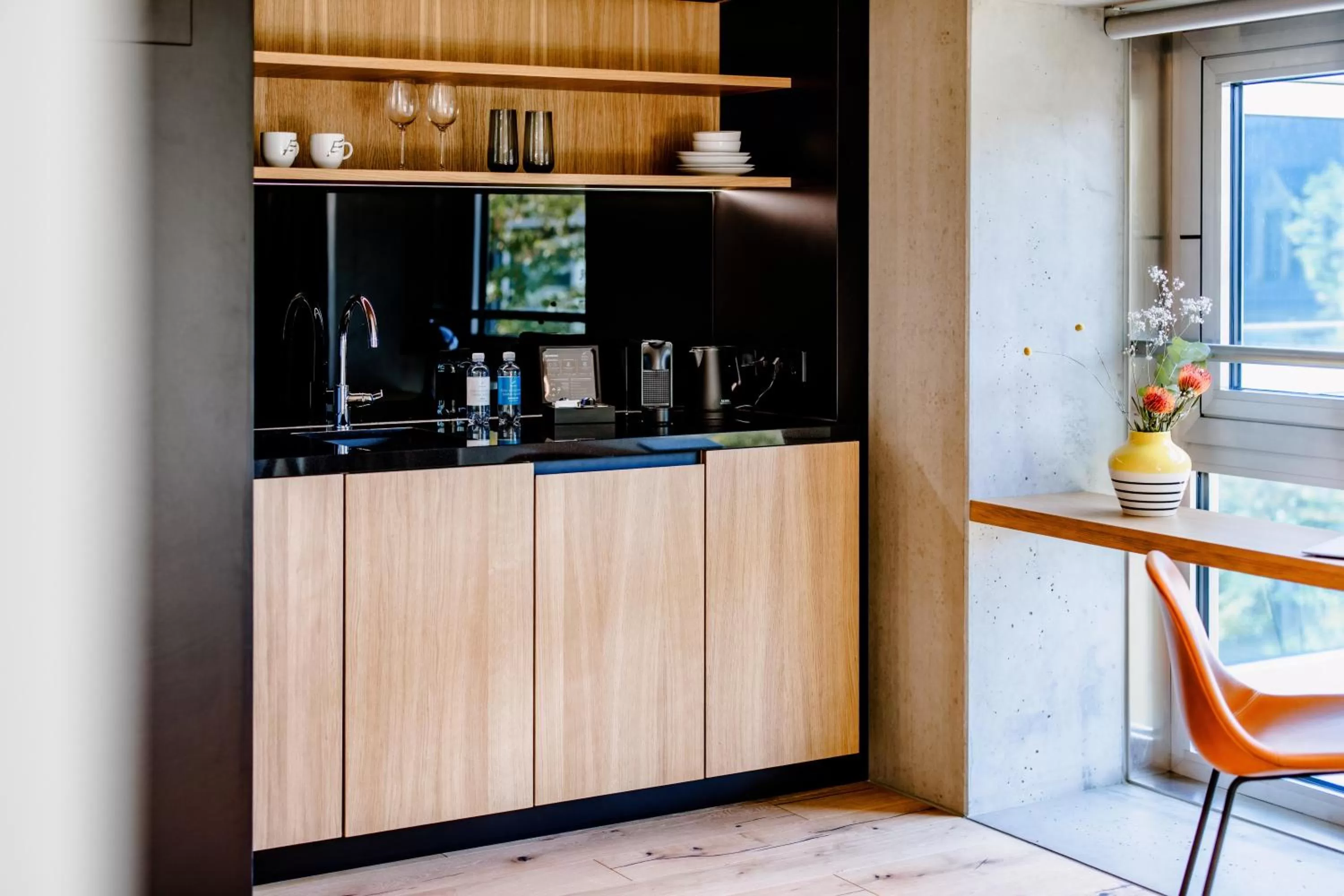 Coffee/tea facilities in THE FLAG West M.