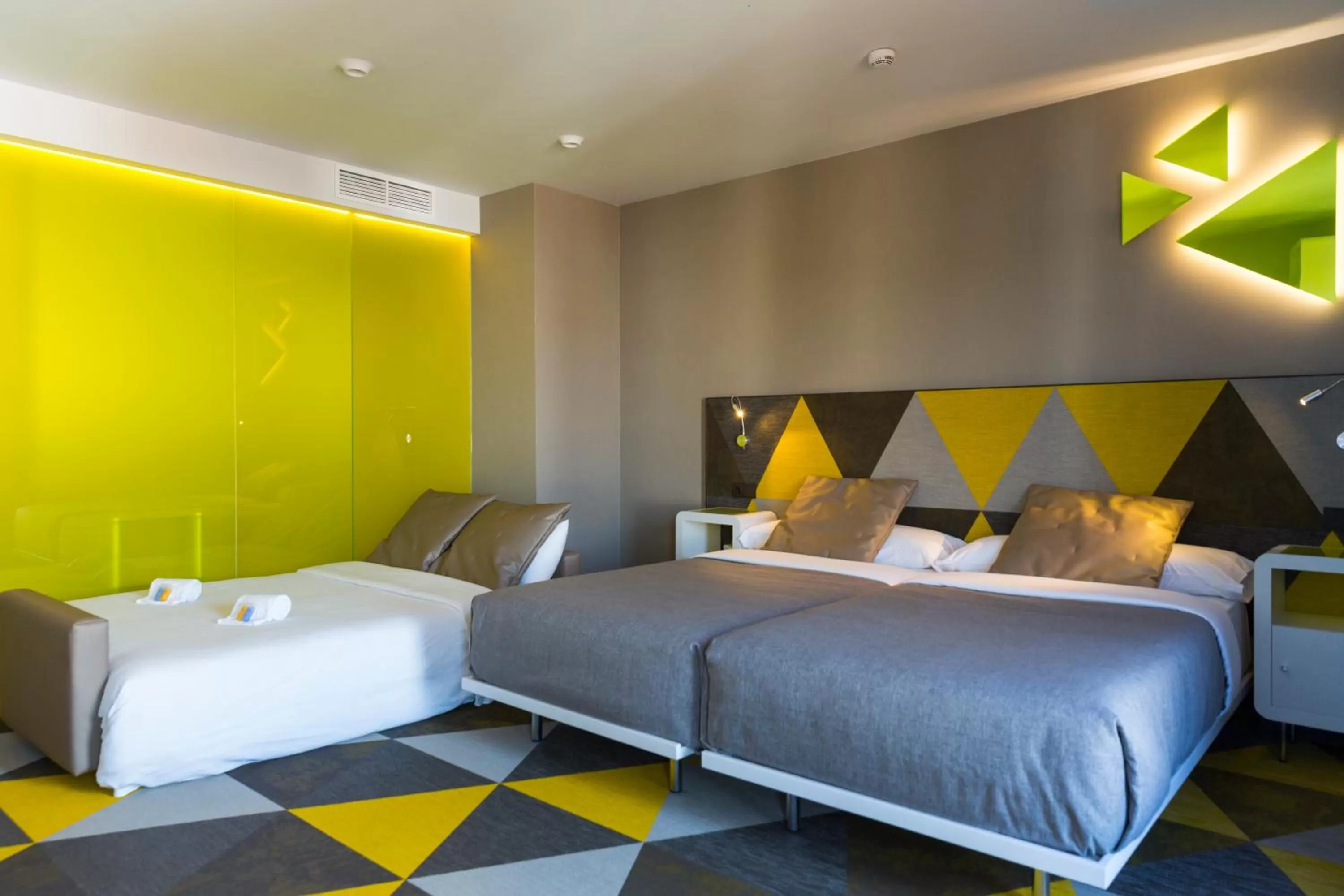 Photo of the whole room, Bed in Hotel Macià Sevilla Kubb