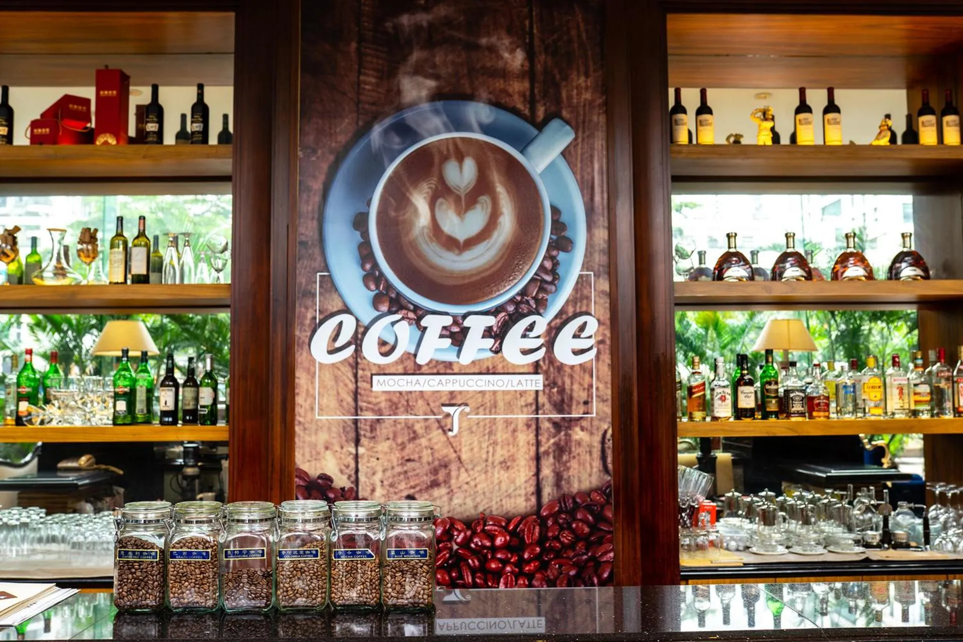 Lounge or bar in Grand International Hotel