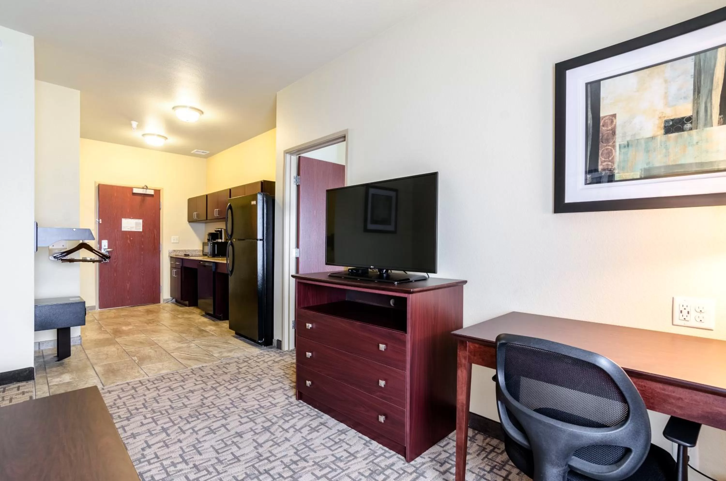 TV and multimedia in Cobblestone Hotel & Suites - McCook