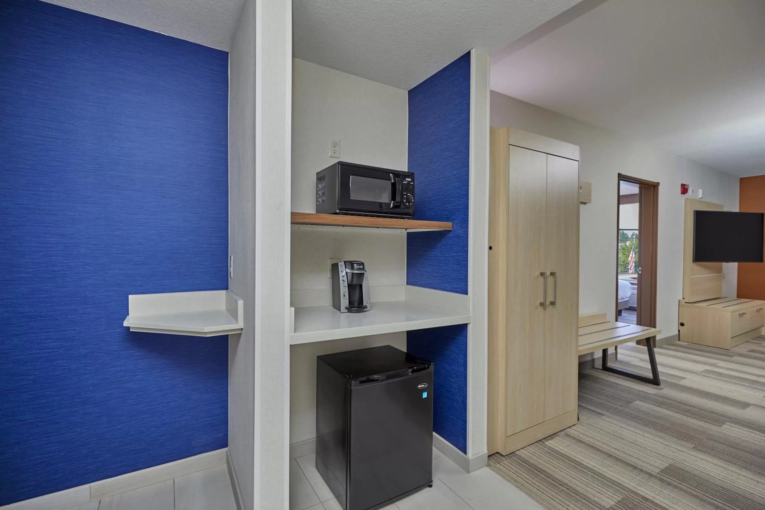 Room with Two Beds - Hearing Accessible - Non-Smoking in Holiday Inn Express : Eugene - Springfield, an IHG Hotel