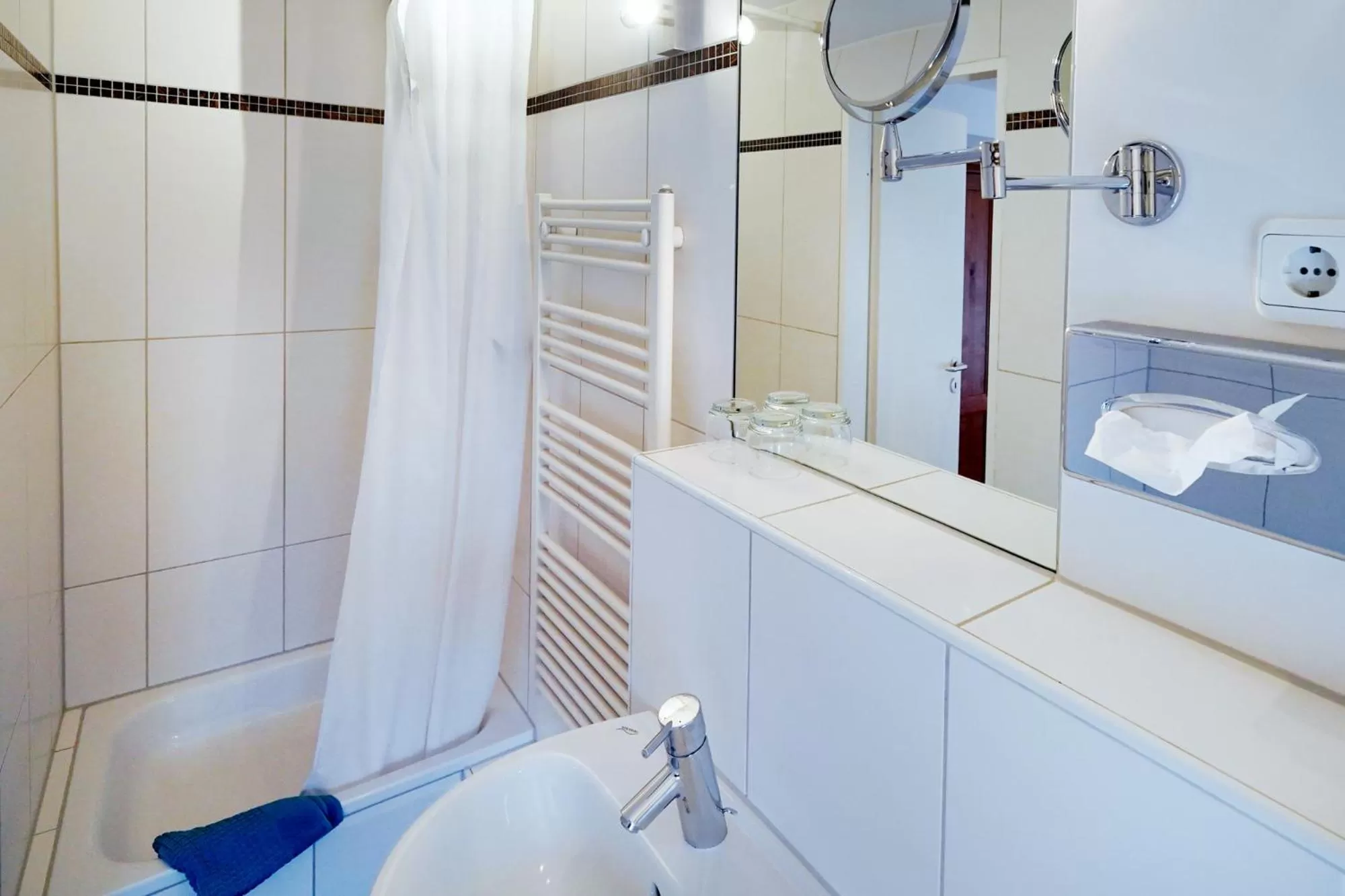 Bathroom in Hotel im Kupferkessel