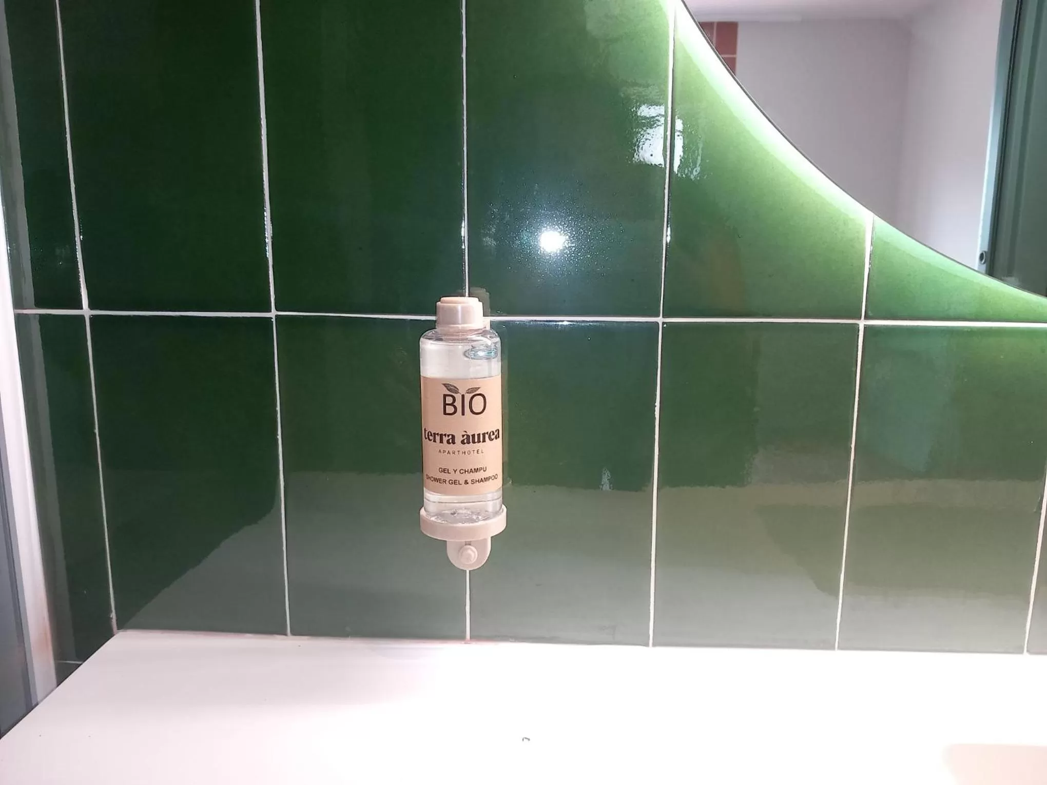 Shower in Terra Aurea Aparthotel