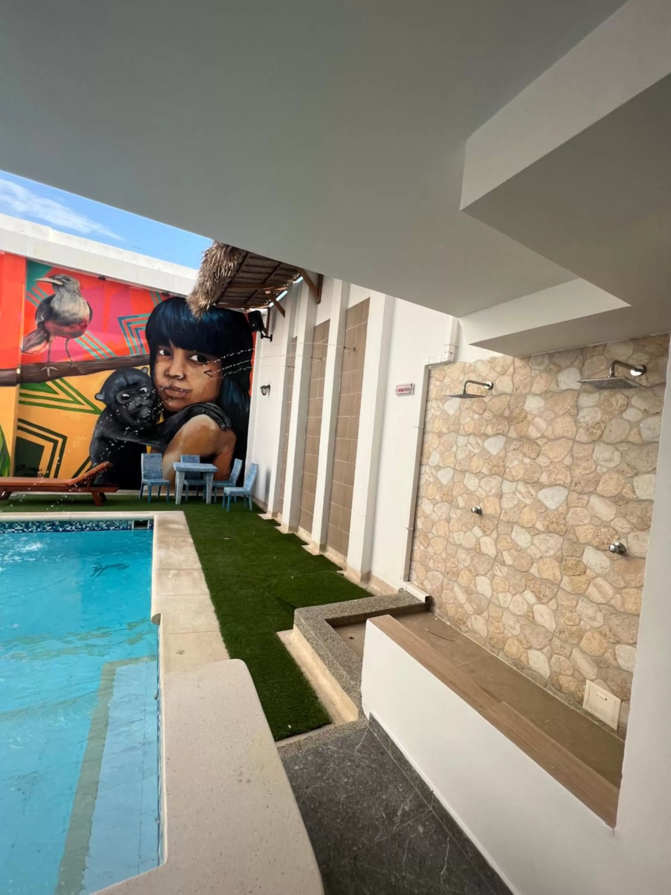 Shower, Swimming Pool in Hotel Boutique CASA CHUNUU Santa Marta