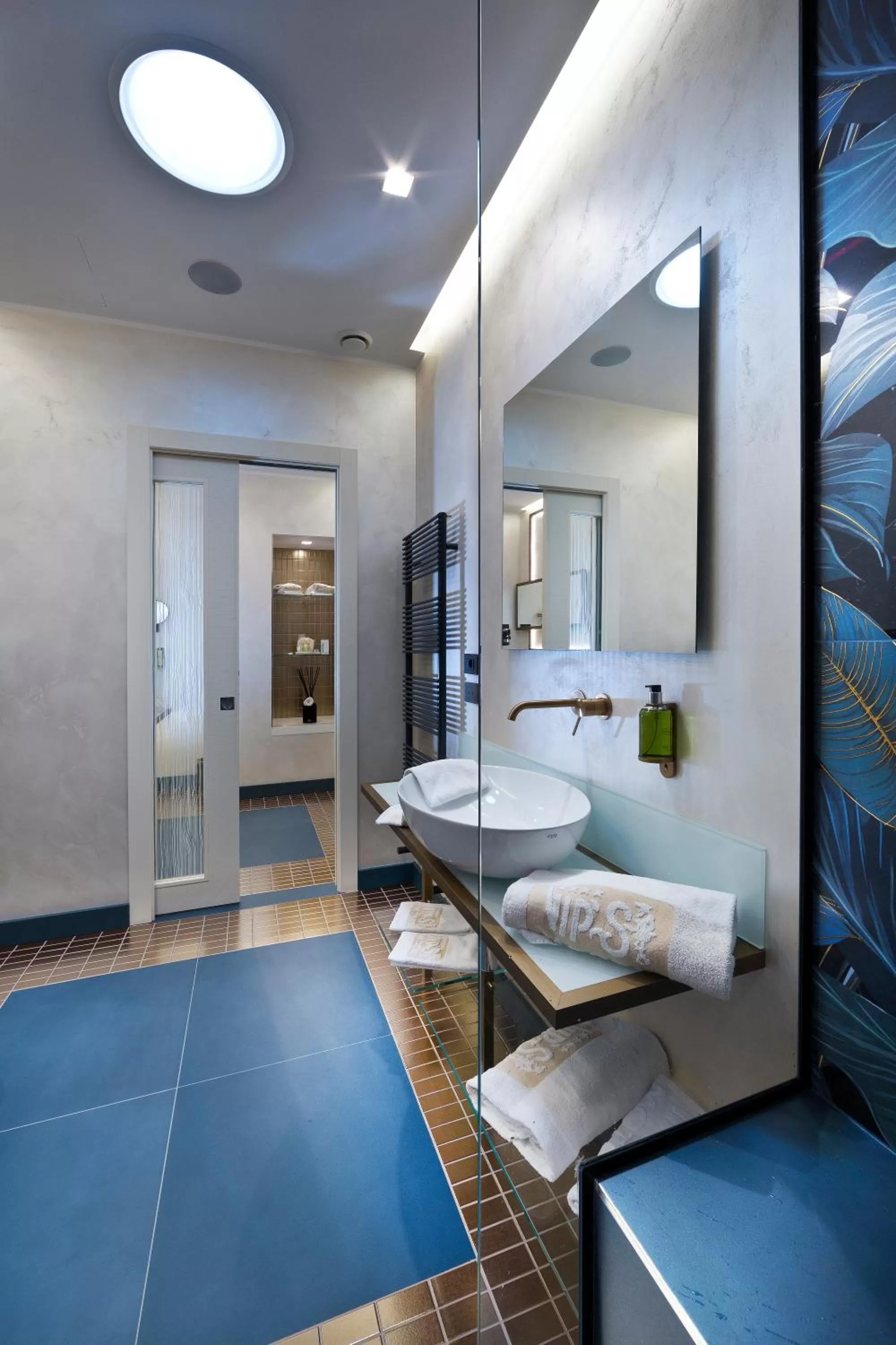 Vip's Motel Luxury Accommodation & Spa