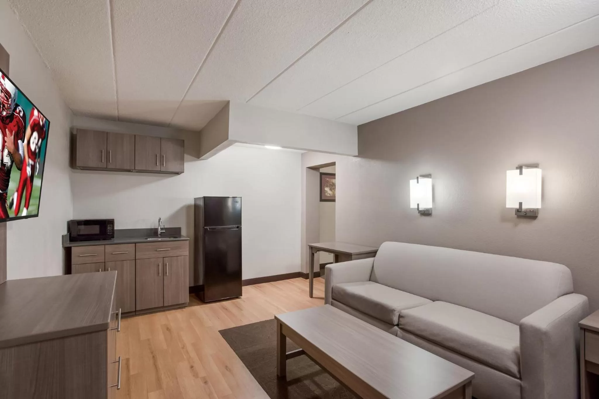 Photo of the whole room in Red Roof Inn Philadelphia - Trevose