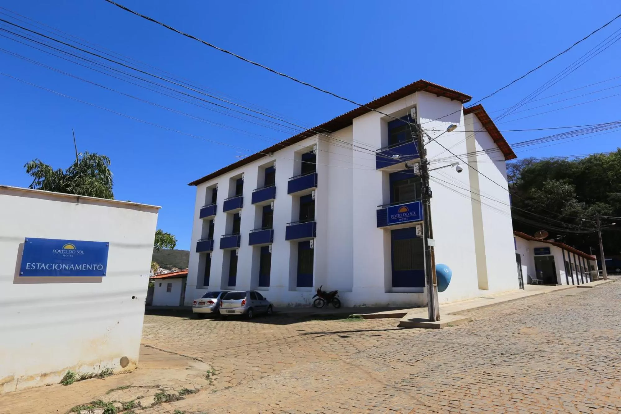 Facade/entrance, Property Building in Hotel Porto do Sol