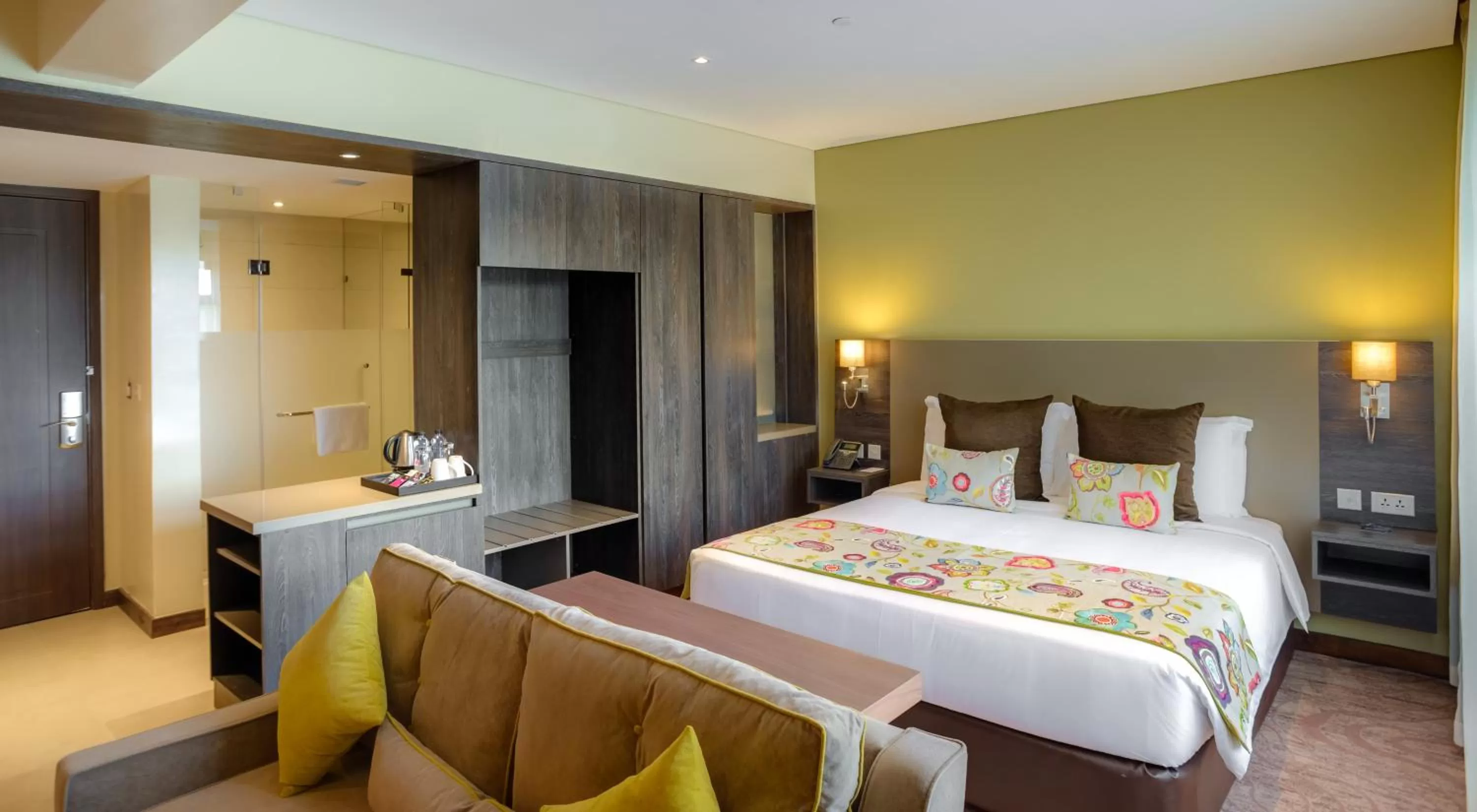 Photo of the whole room in Tamarind Tree Hotel