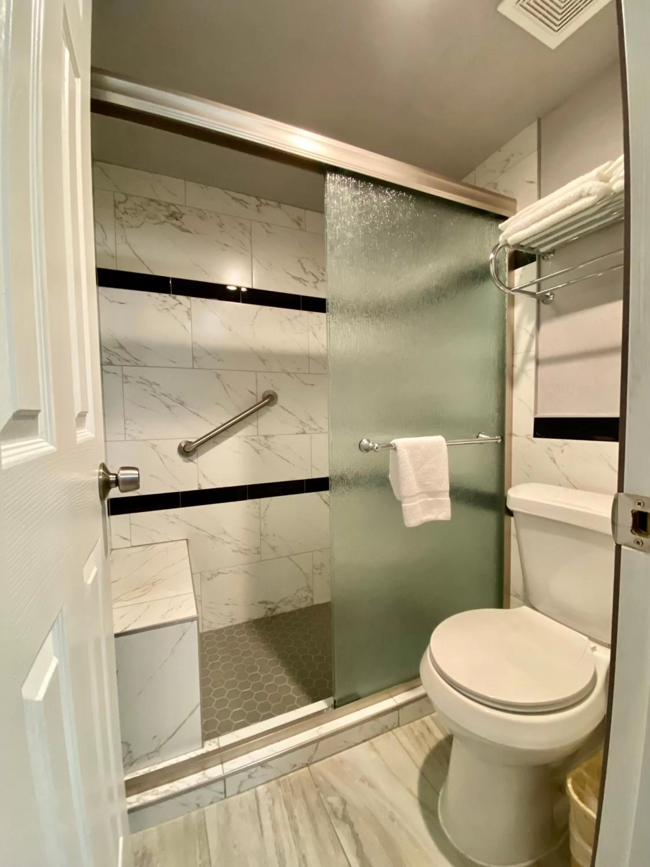 Premium 2 Queen Beds in R Nite Star Inn and Suites -Home of the Cowboys & Rangers