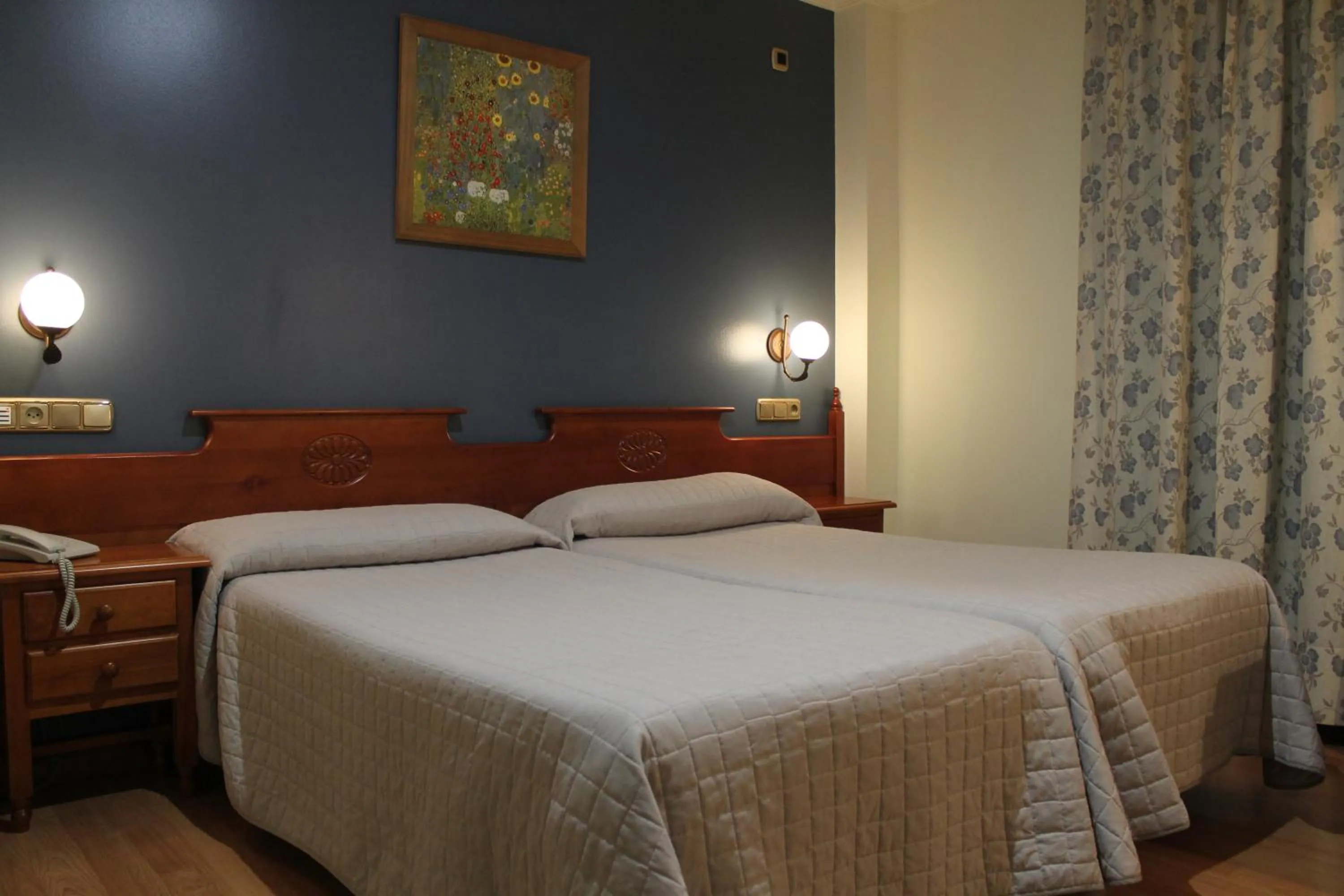 Bed in Hotel El Castillo