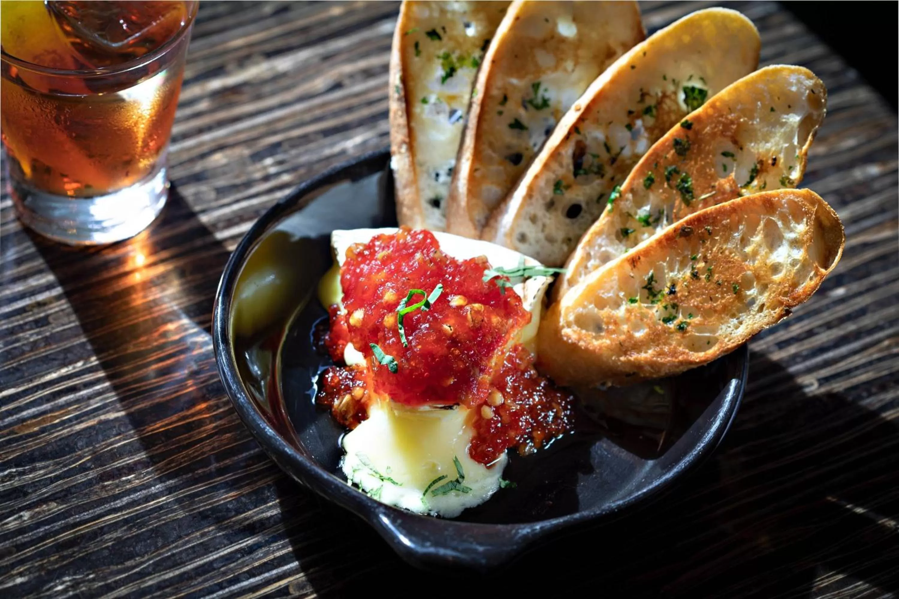 Lounge or bar in Dallas Marriott Downtown