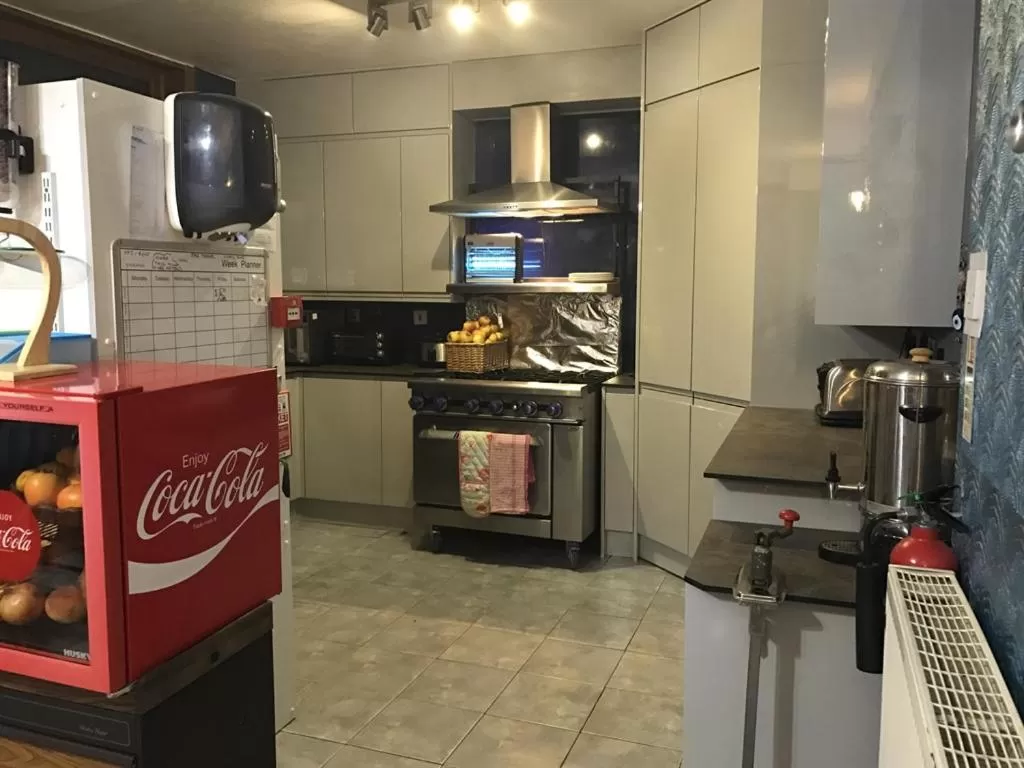 Kitchen or kitchenette in Aquarius B&B