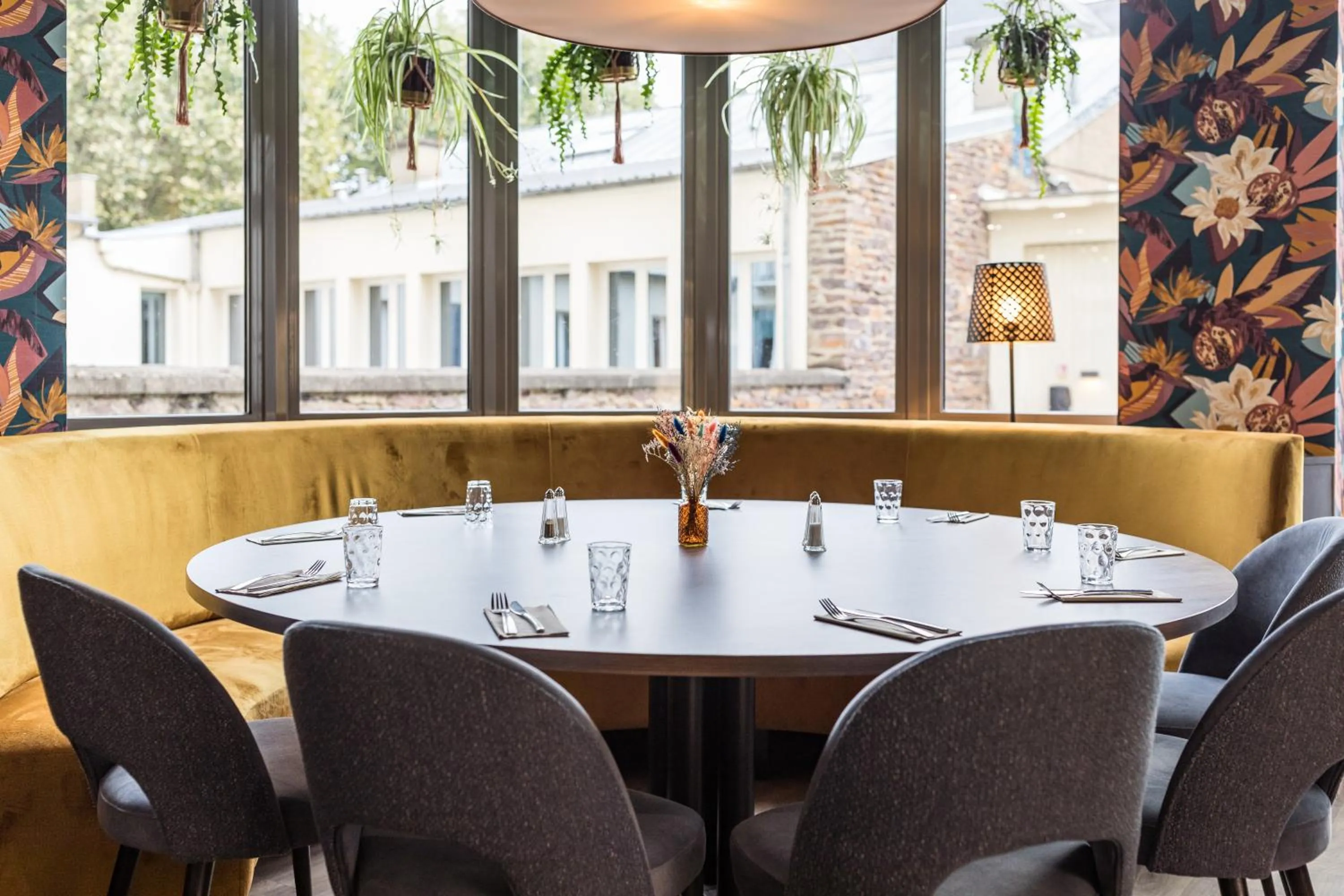 Restaurant/places to eat in Hotel-Restaurant Le Victoria